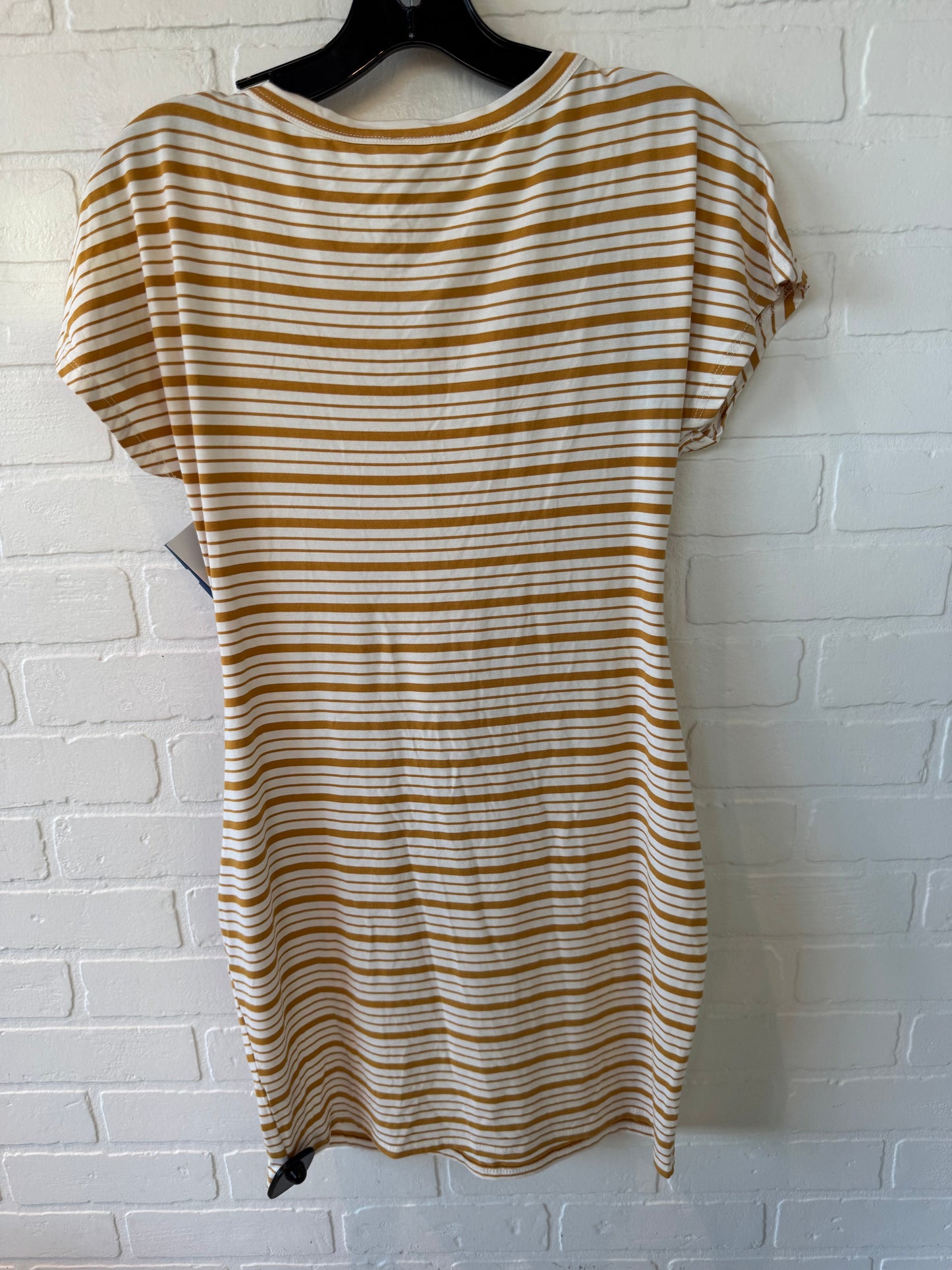 Dress Casual Short By Altard State In Cream & Yellow, Size: M