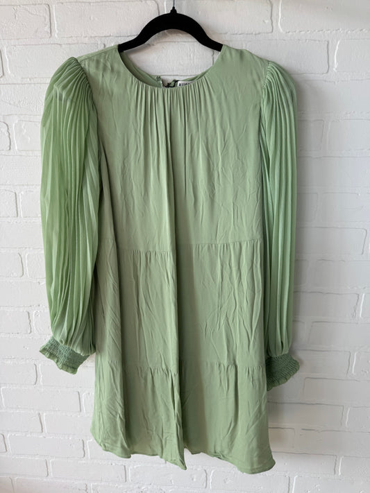 Dress Designer By Alice + Olivia In Green, Size: M