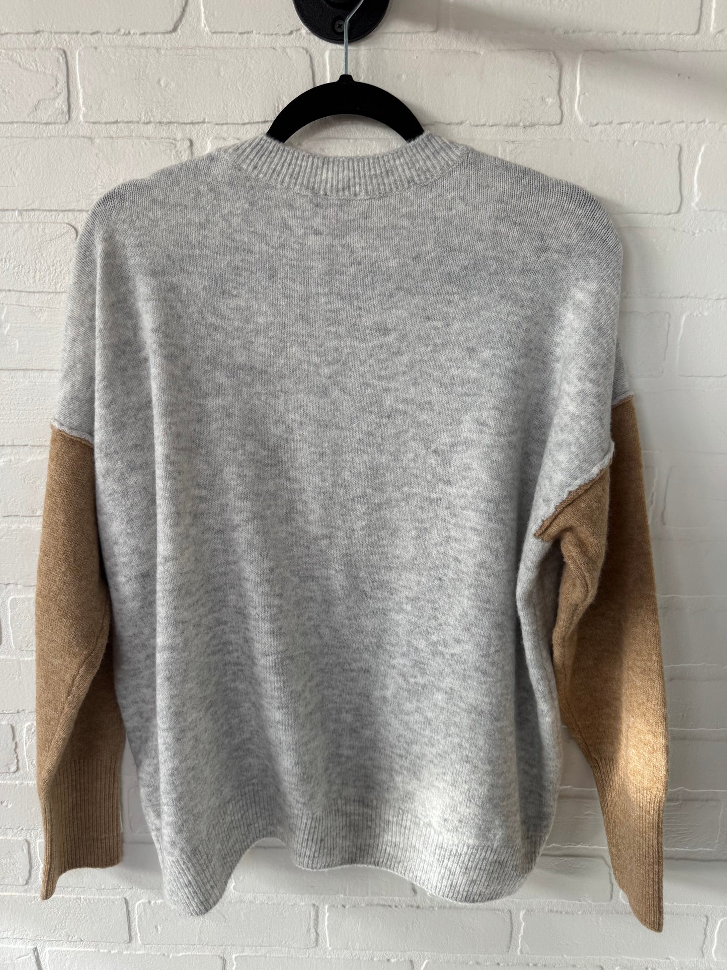 Sweater By Vince Camuto In Grey & Tan, Size: M