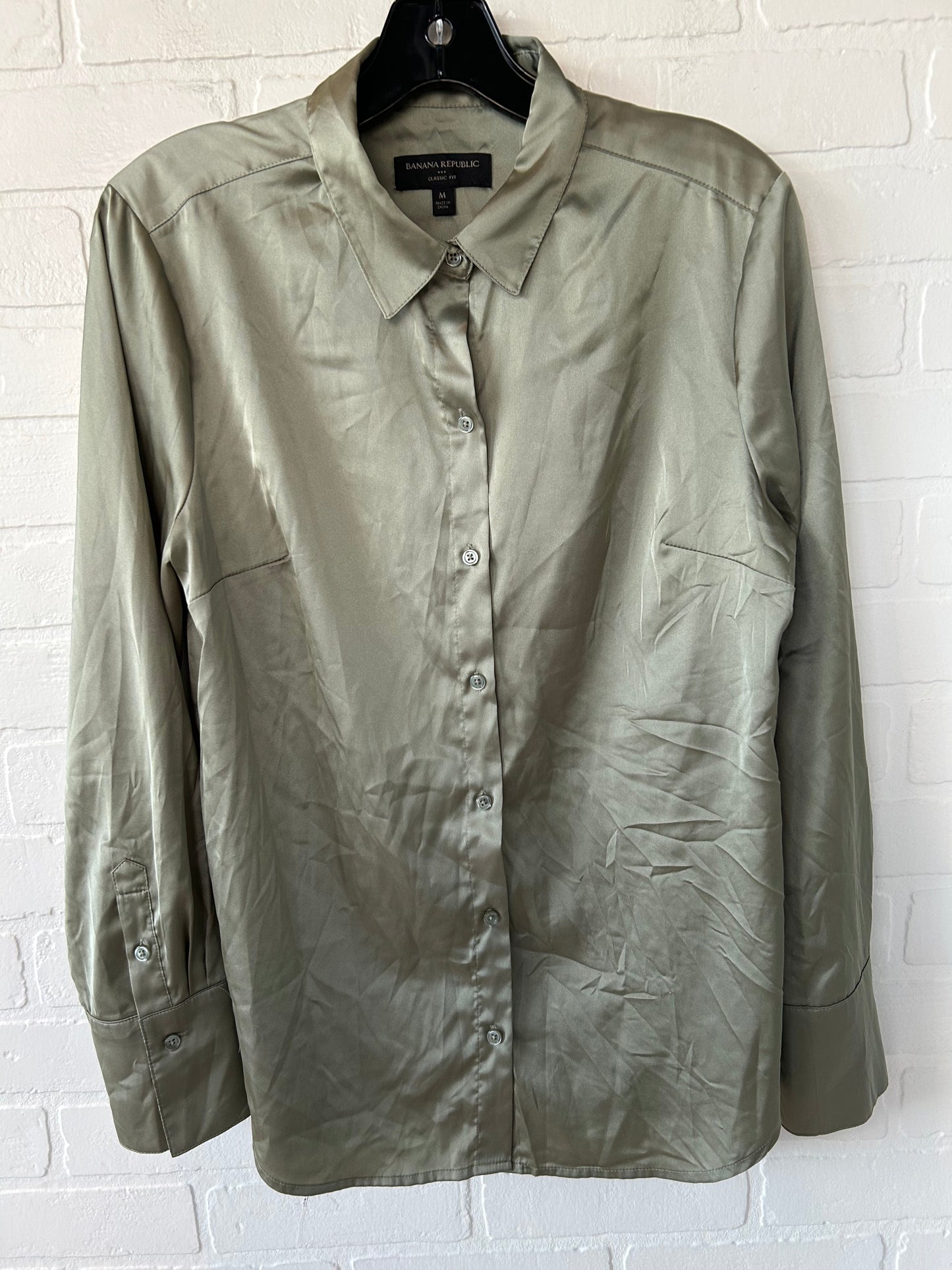 Top Long Sleeve By Banana Republic In Green, Size: M