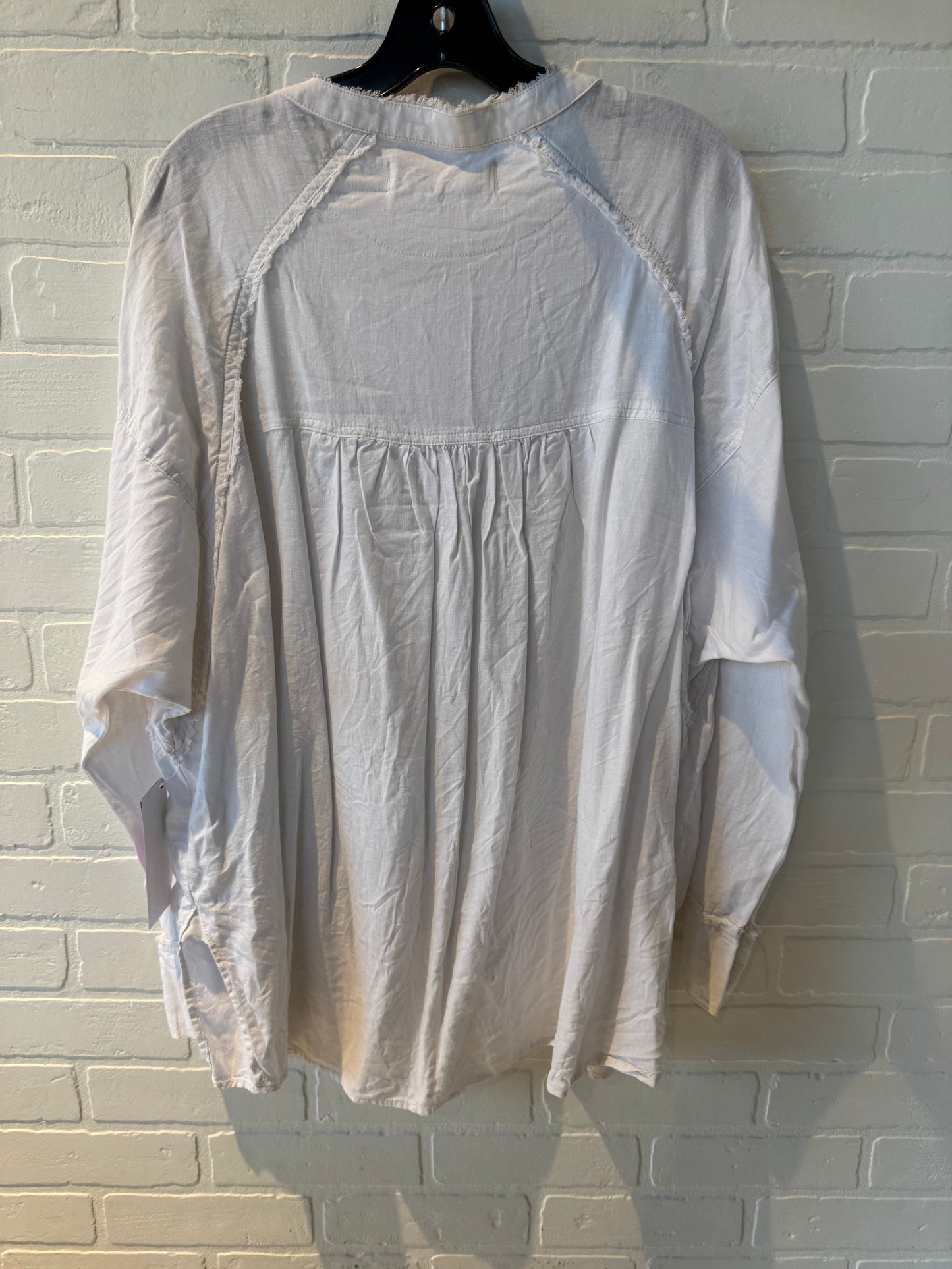 Top Long Sleeve By We The Free In Cream, Size: M