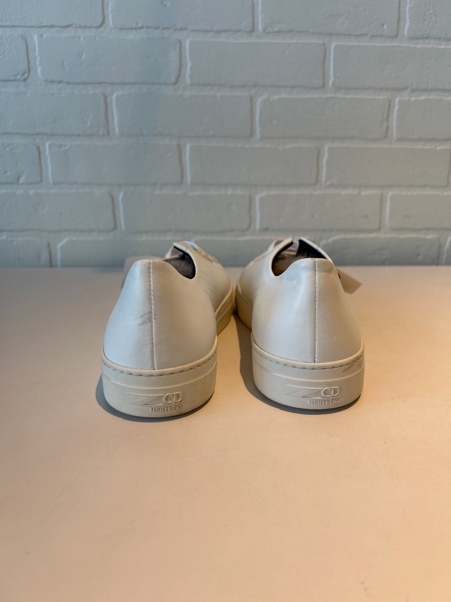 Shoes Sneakers By Cma In White, Size: 10.5