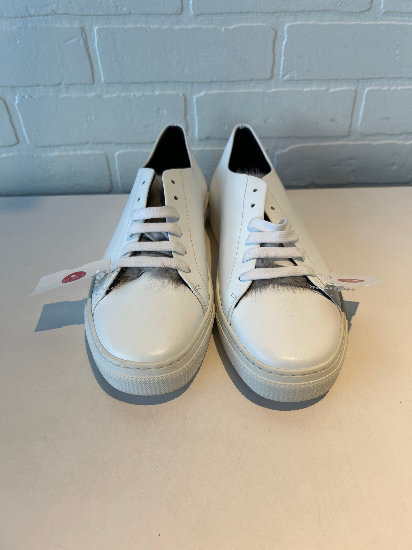 Shoes Sneakers By Cma In White, Size: 10.5