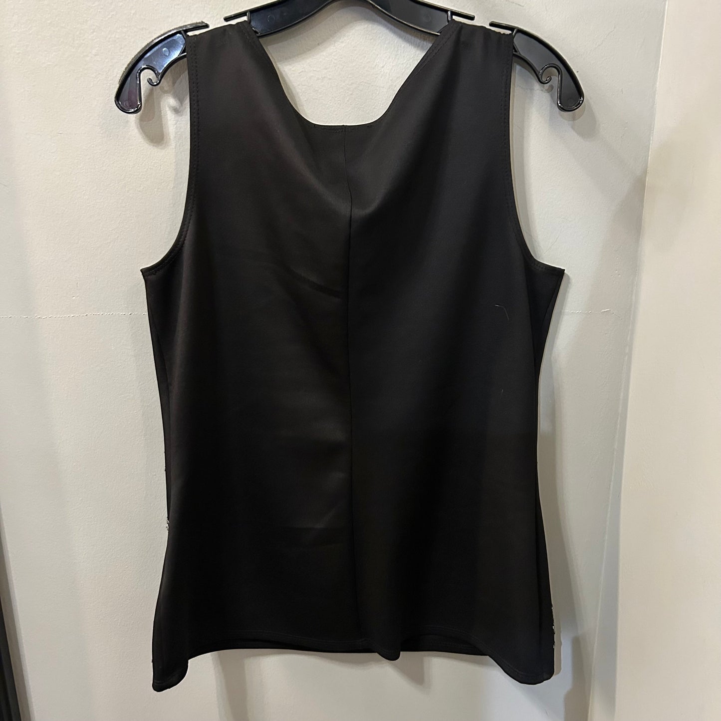 Top Sleeveless By Dressbarn In Black & Silver, Size: L