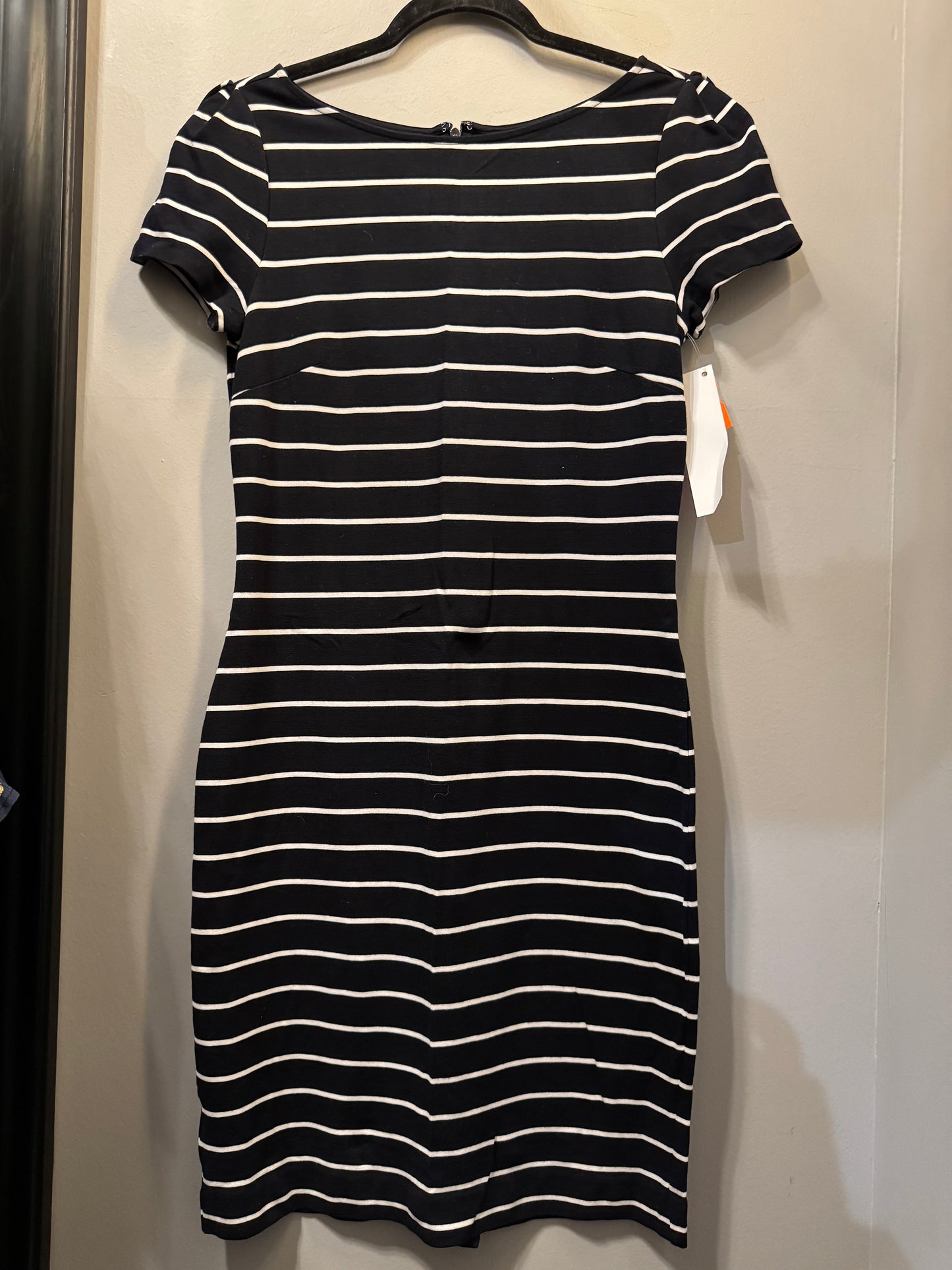 Dress Casual Short By Ann Taylor In Black & White, Size: S