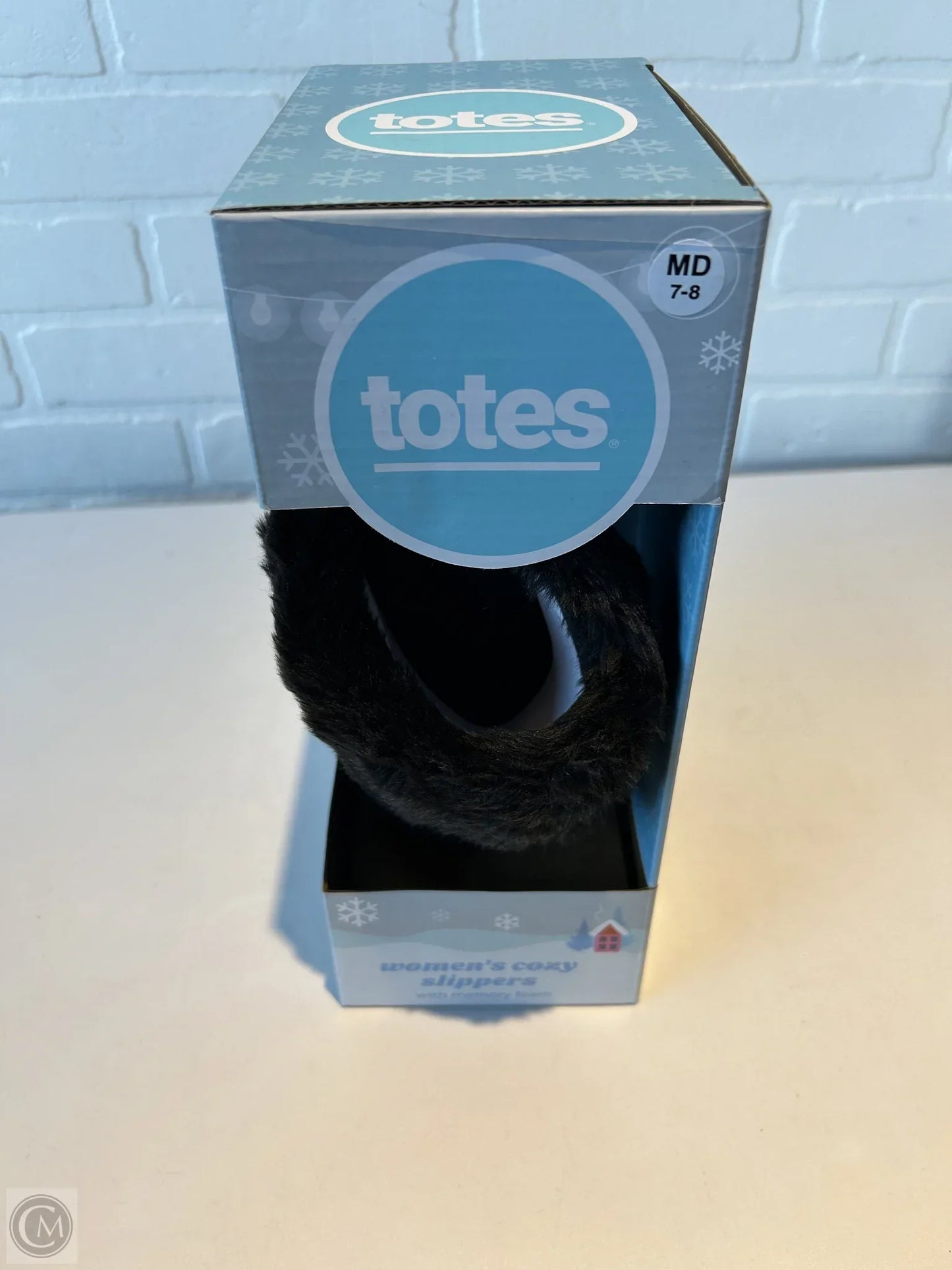 Slippers By Totes In Black