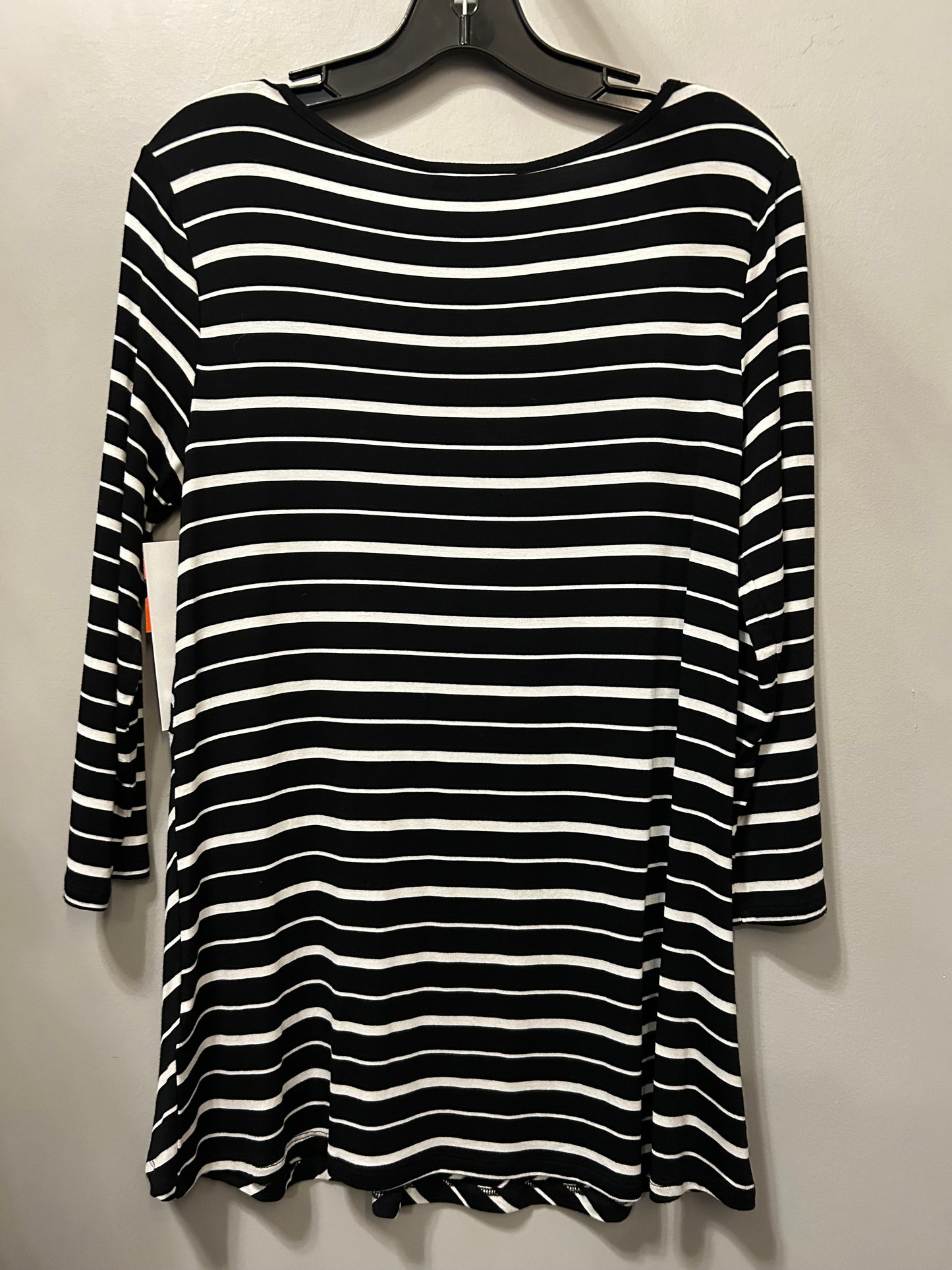 Top Long Sleeve By Cable And Gauge In Black & White, Size: M