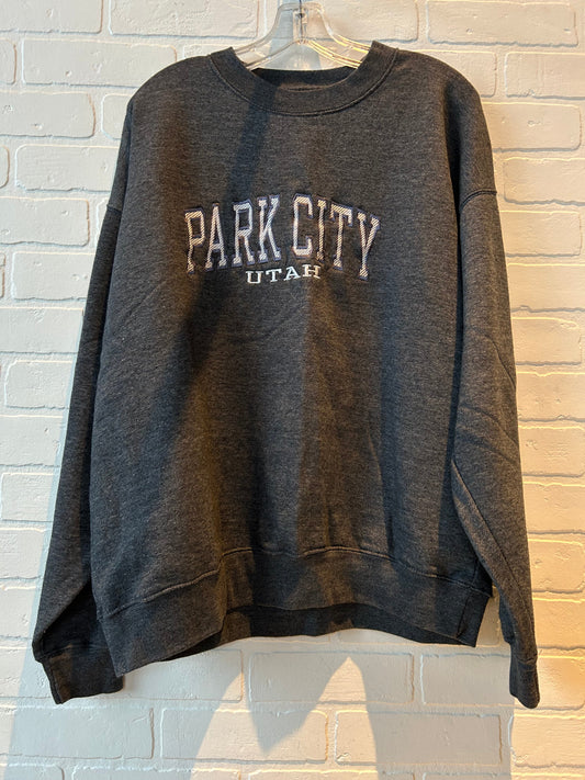 Sweatshirt Crewneck By Clothes Mentor In Grey, Size: Xl