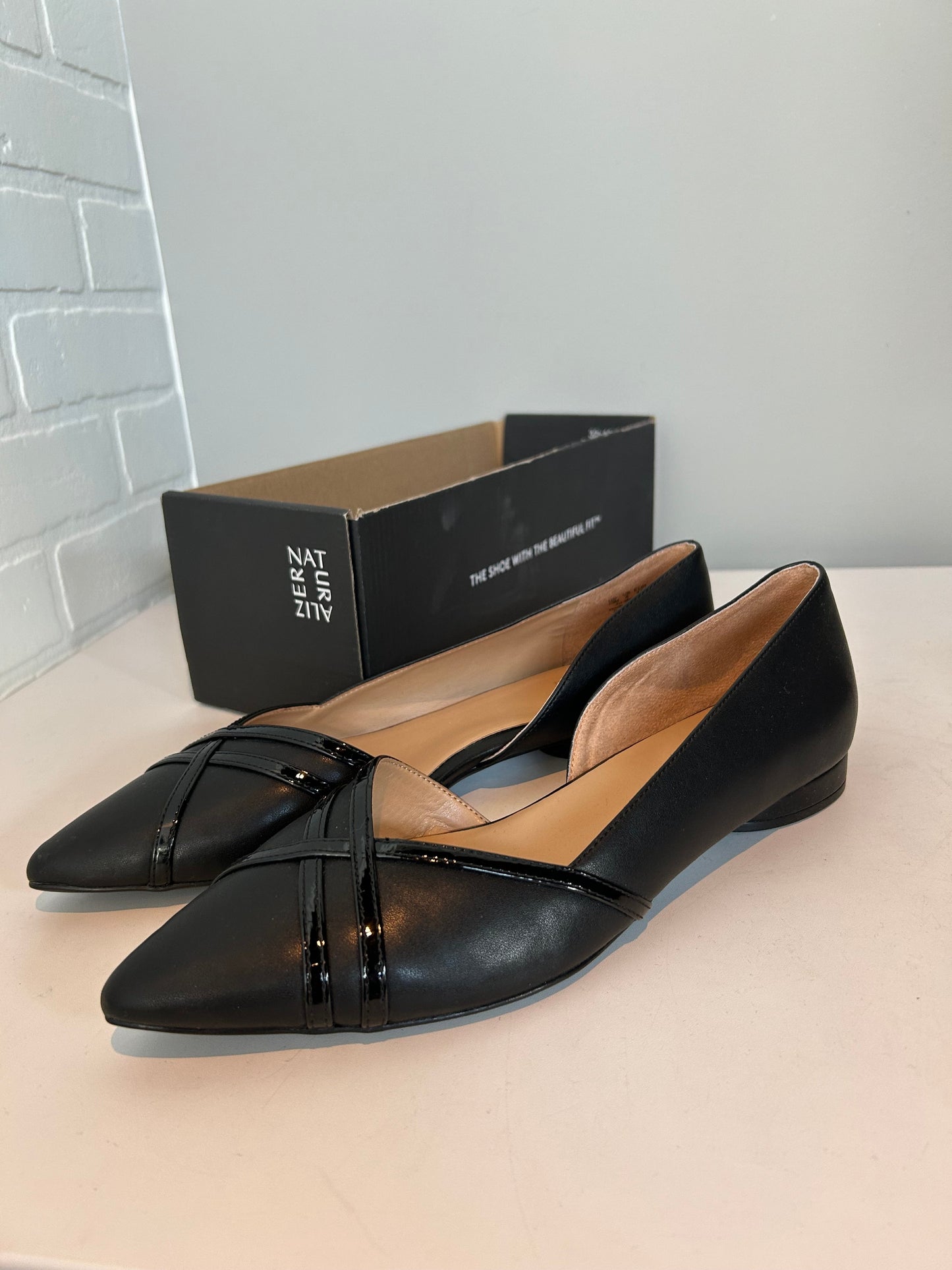 Shoes Flats By Naturalizer In Black, Size: 10