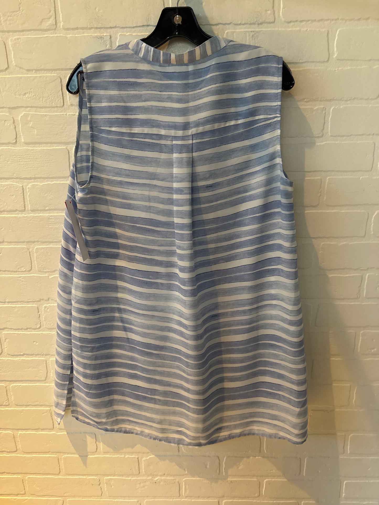 Top Sleeveless By Vince Camuto In Blue & White, Size: L