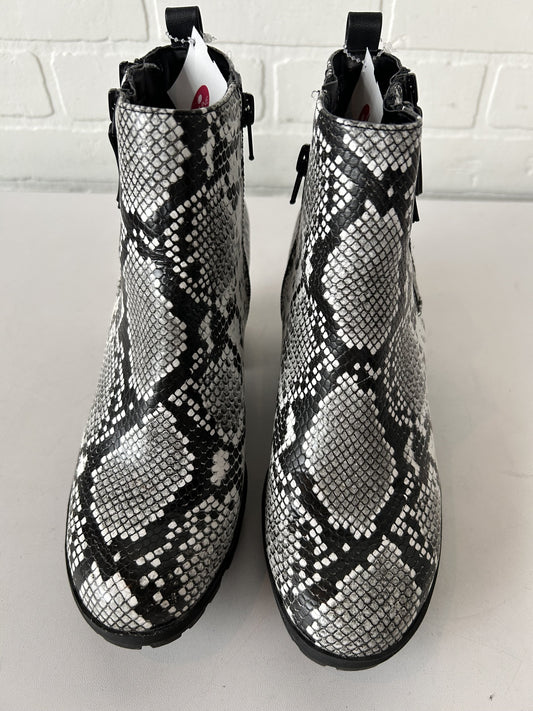 Boots Ankle Heels By Mix No 6  Size: 7.5