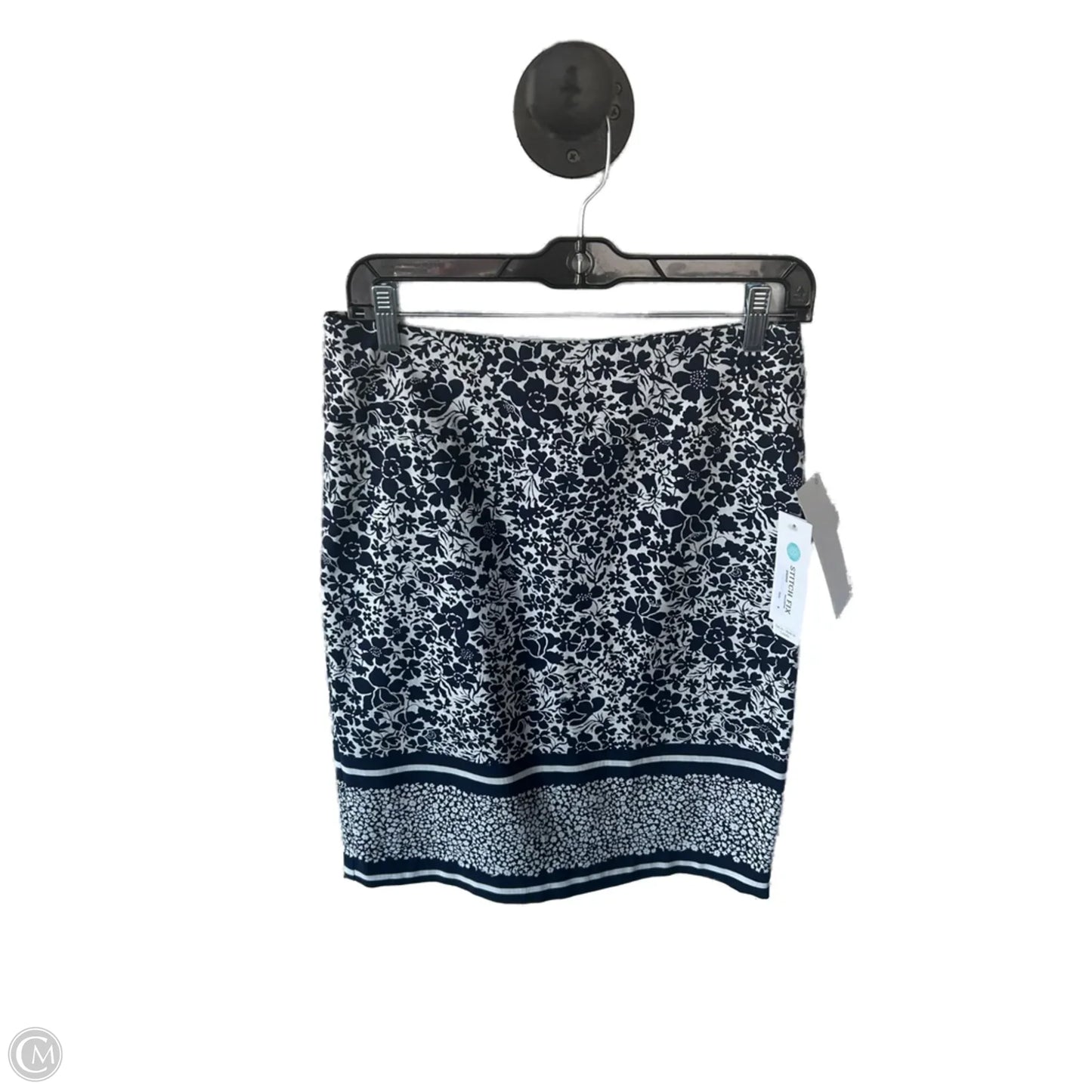 Skirt Mini & Short By Clothes Mentor In Blue & White, Size: 4