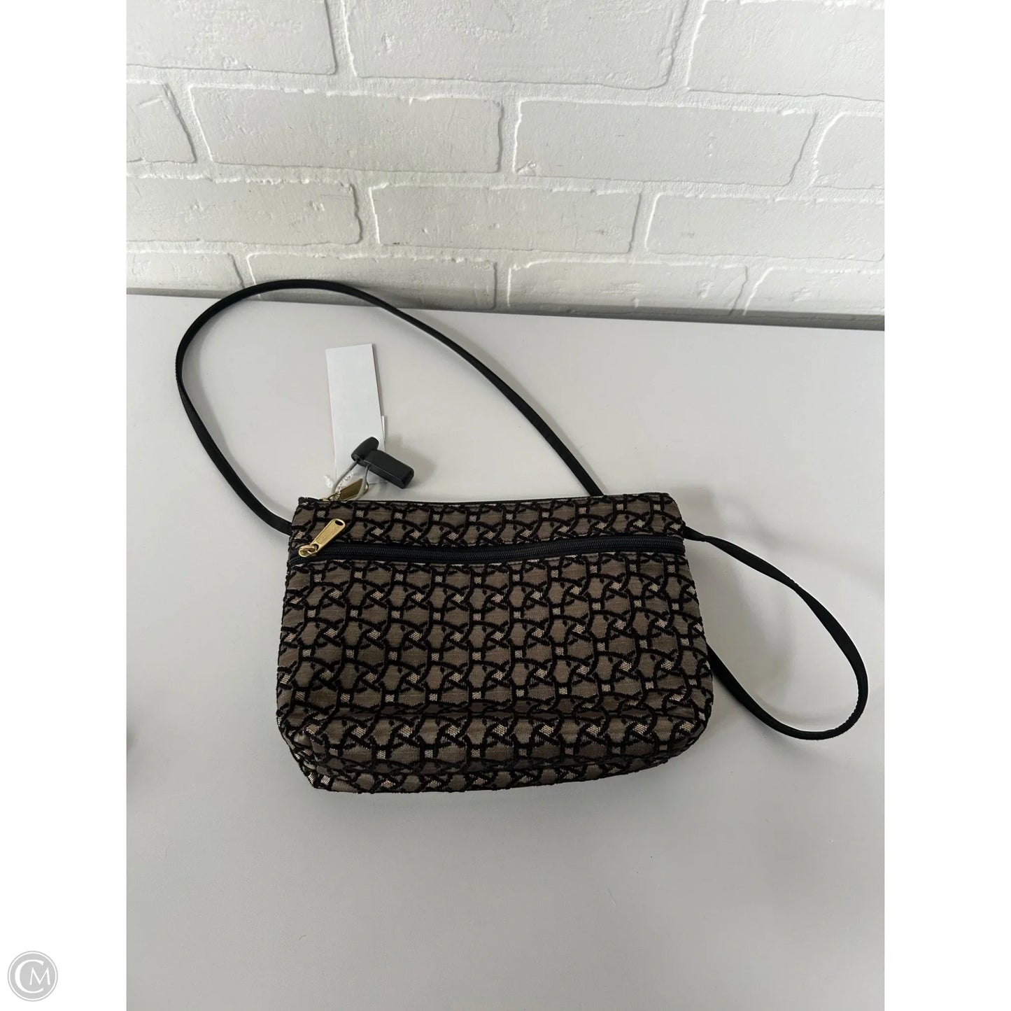 Crossbody By Clothes Mentor, Size: Medium