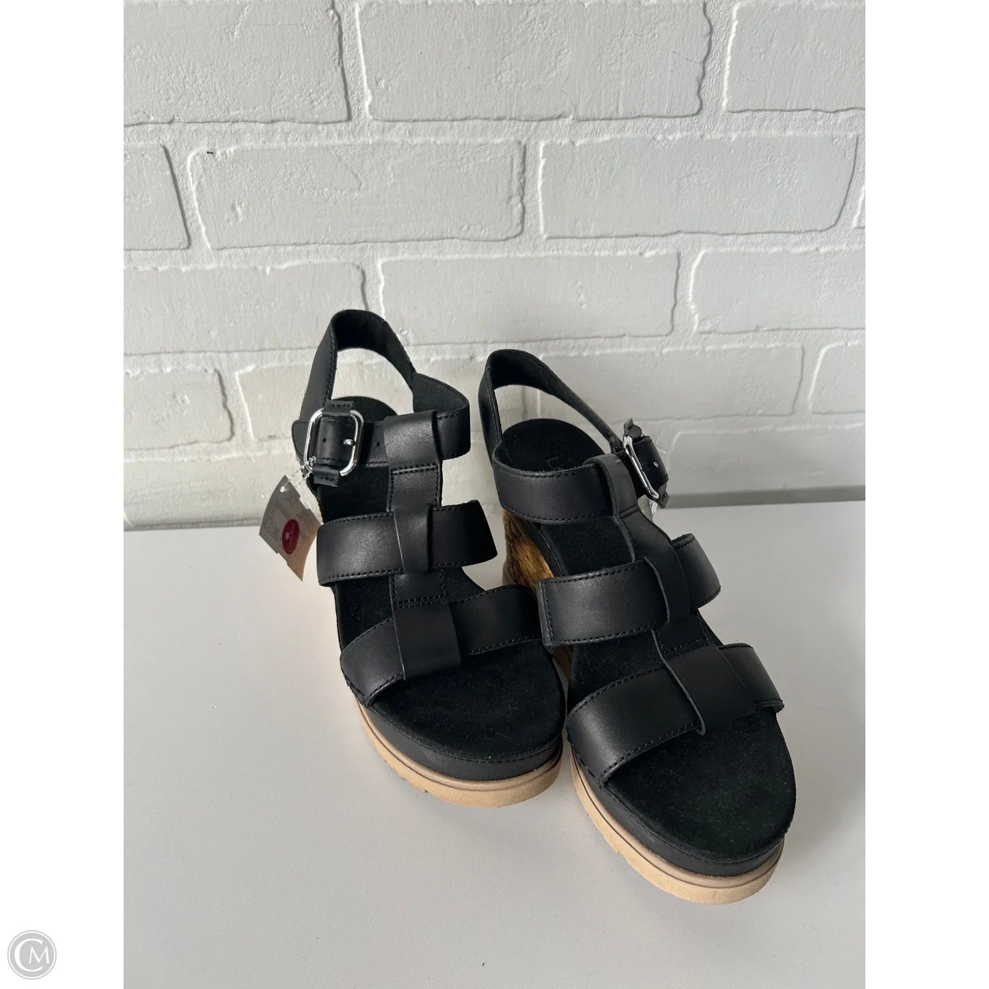 Sandals Designer By Ugg In Black, Size: 8.5