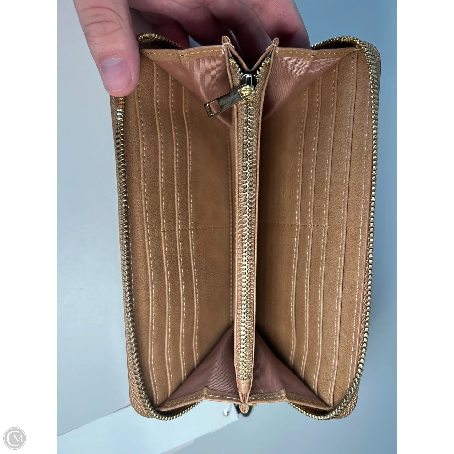Wallet By Cmc, Size: Large