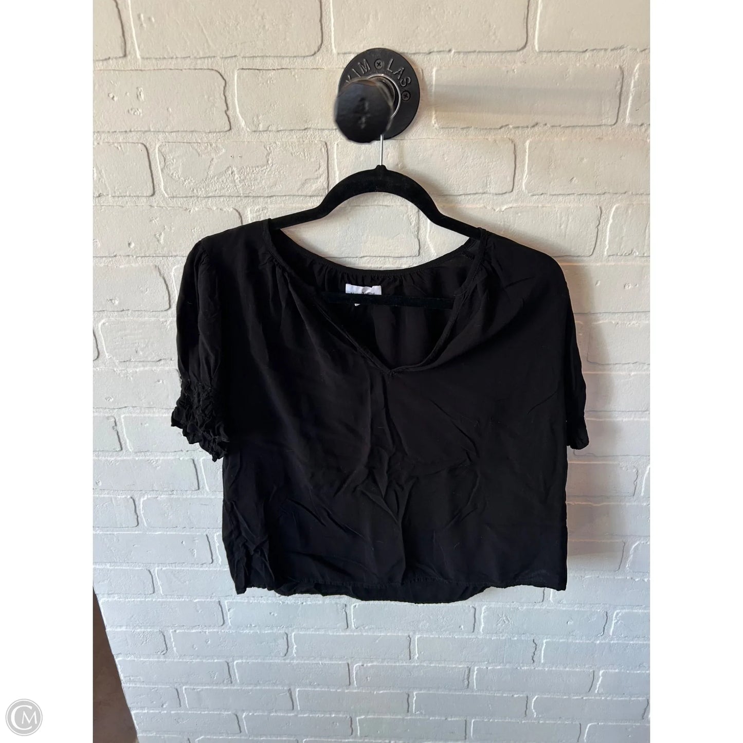 Top Short Sleeve By Velvet In Black, Size: Xs