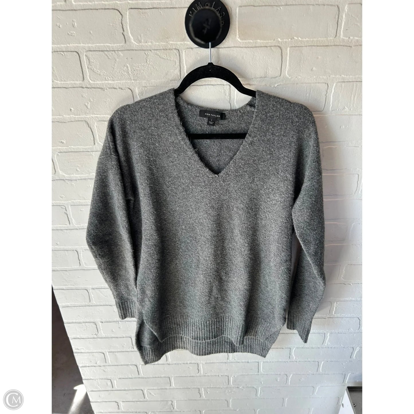 Sweater By Ann Taylor In Grey, Size: S
