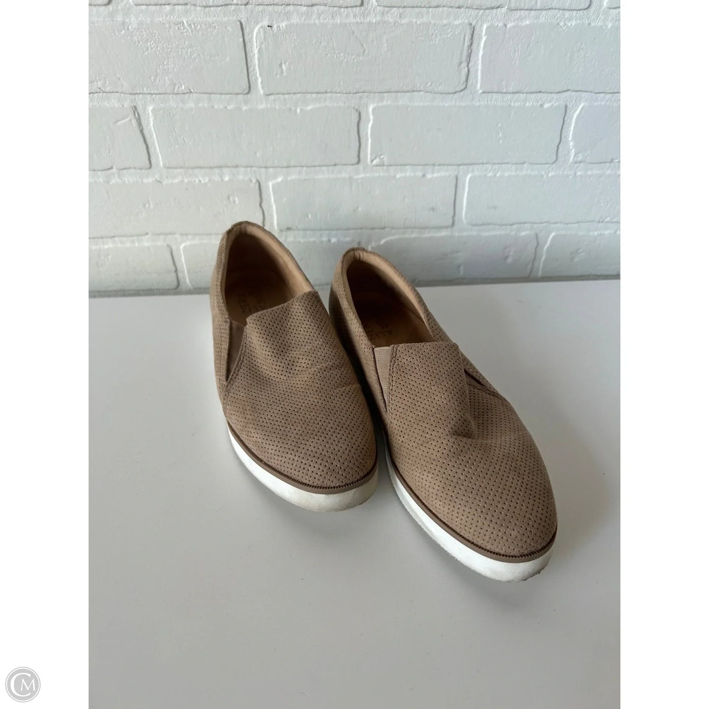 Shoes Flats By Naturalizer In Tan, Size: 10