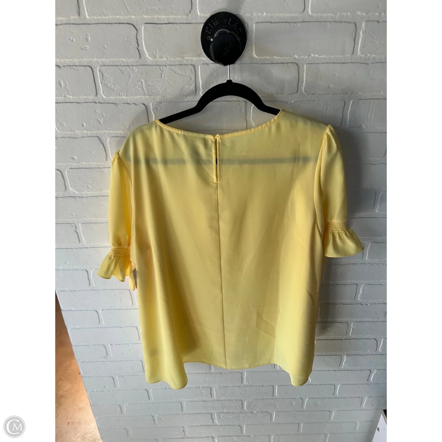 Top Short Sleeve By Alex Marie In Yellow, Size: Xl