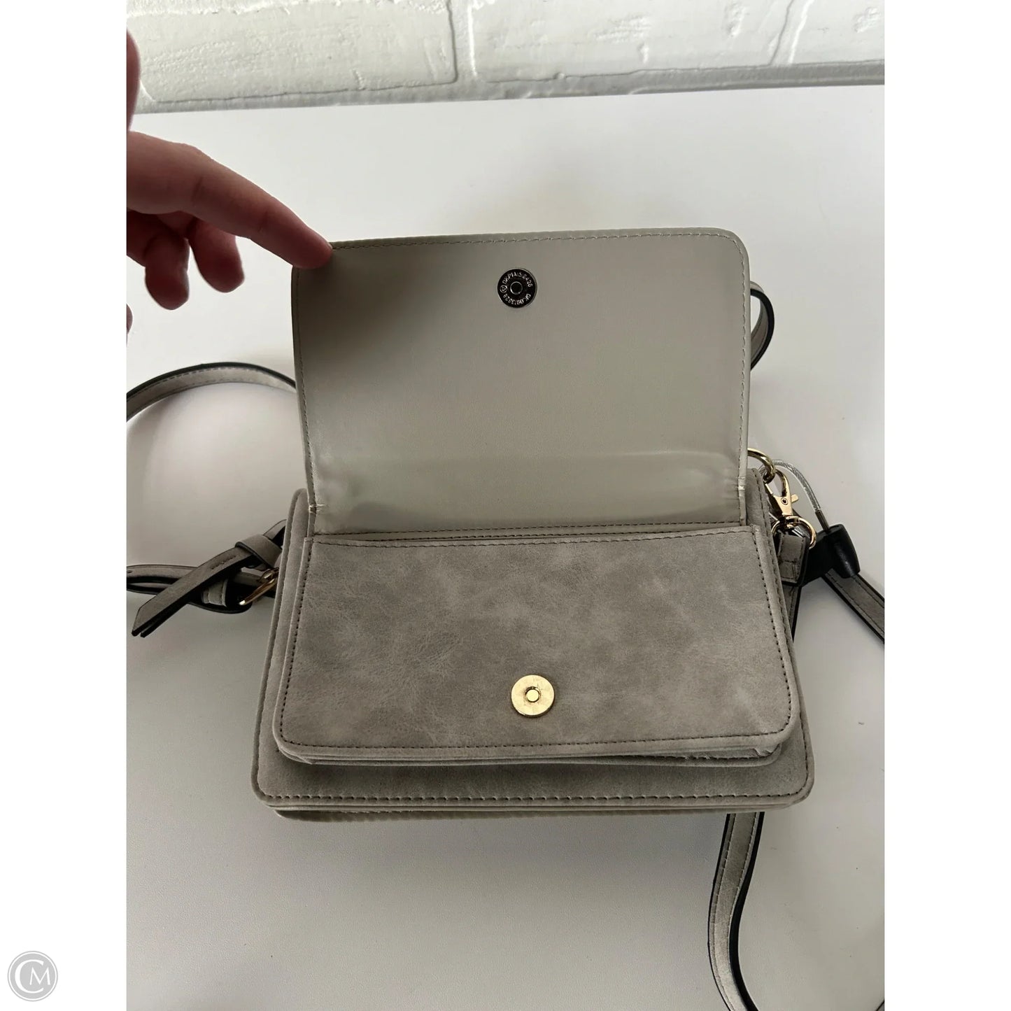 Crossbody By Clothes Mentor, Size: Small