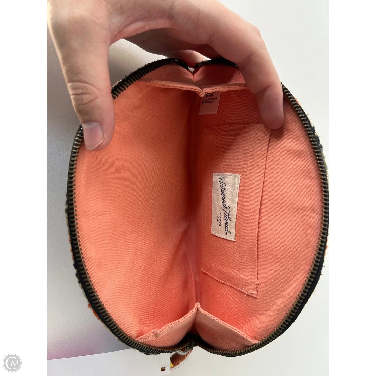 Clutch By Universal Thread, Size: Small