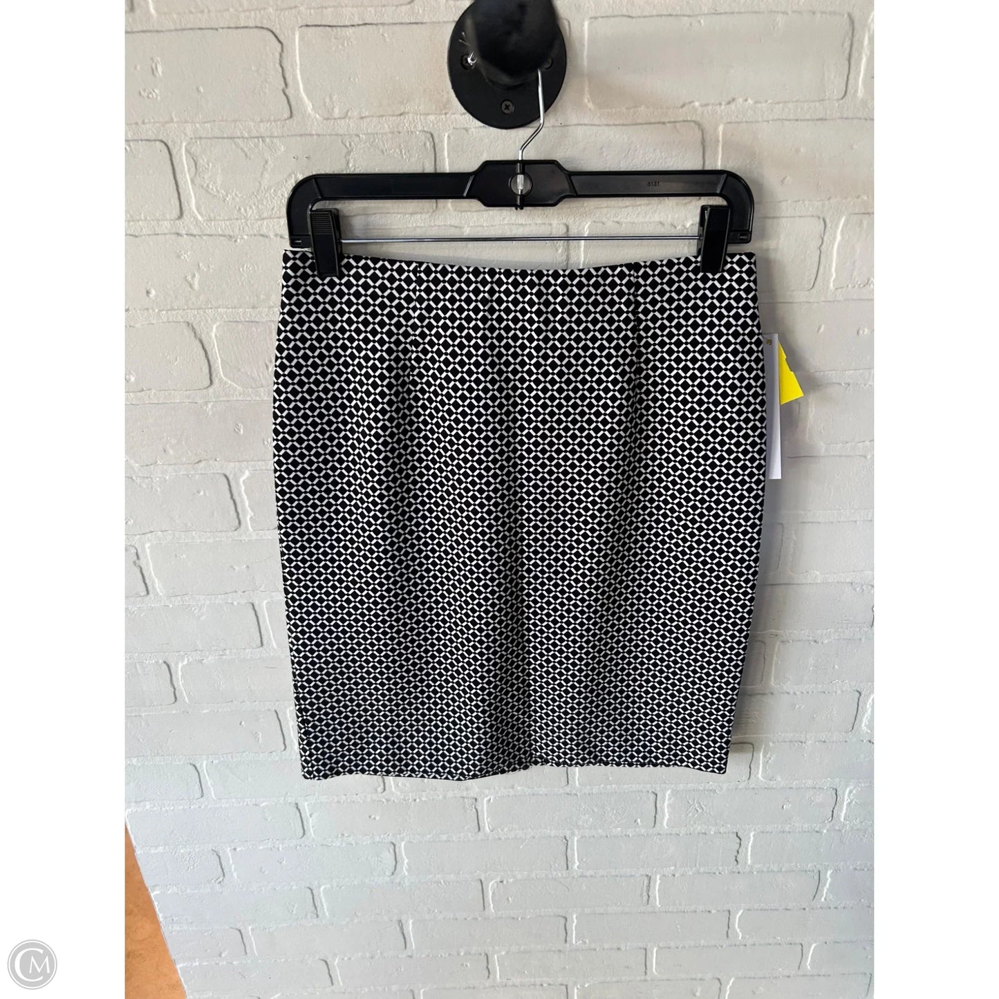 Skirt Mini & Short By J. Jill In Black & White, Size: 0