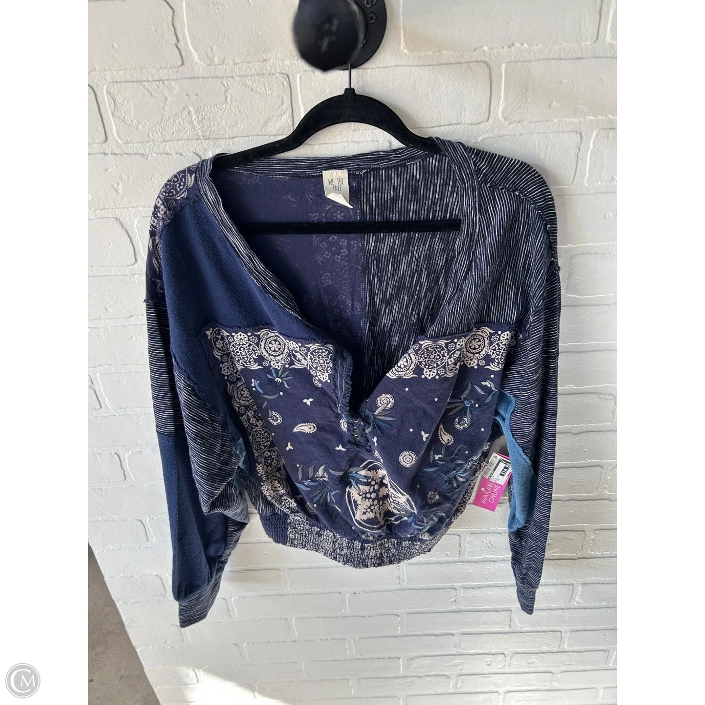 Top Long Sleeve By We The Free In Blue, Size: Xs