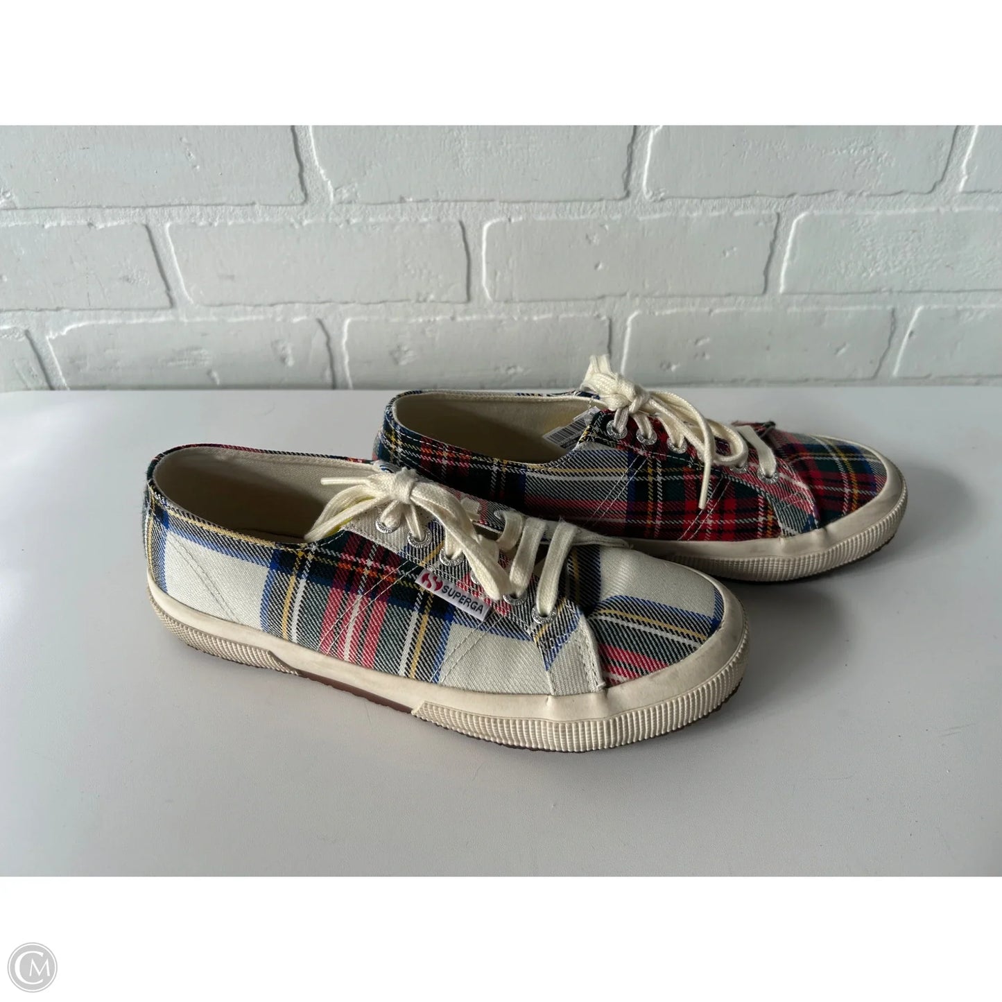 Shoes Sneakers By Superga In Cream & Red, Size: 8