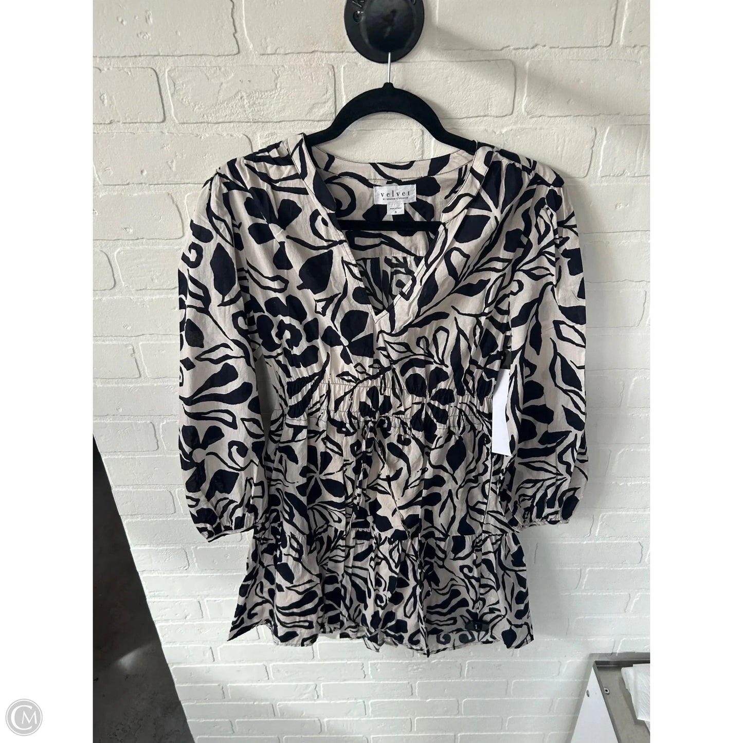 Dress Casual Short By Velvet By Graham & Spencer In Black & Cream, Size: S