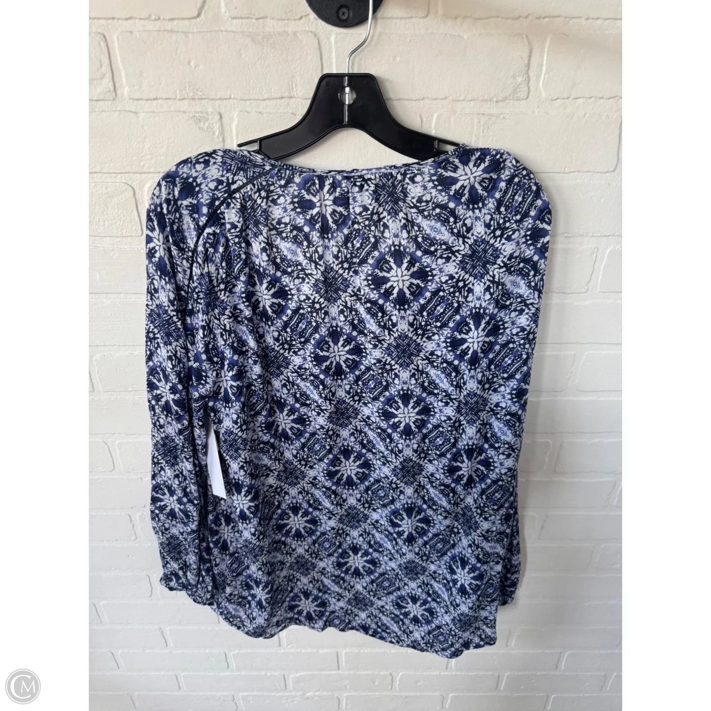 Top Long Sleeve By Lucky Brand In Blue & White, Size: M