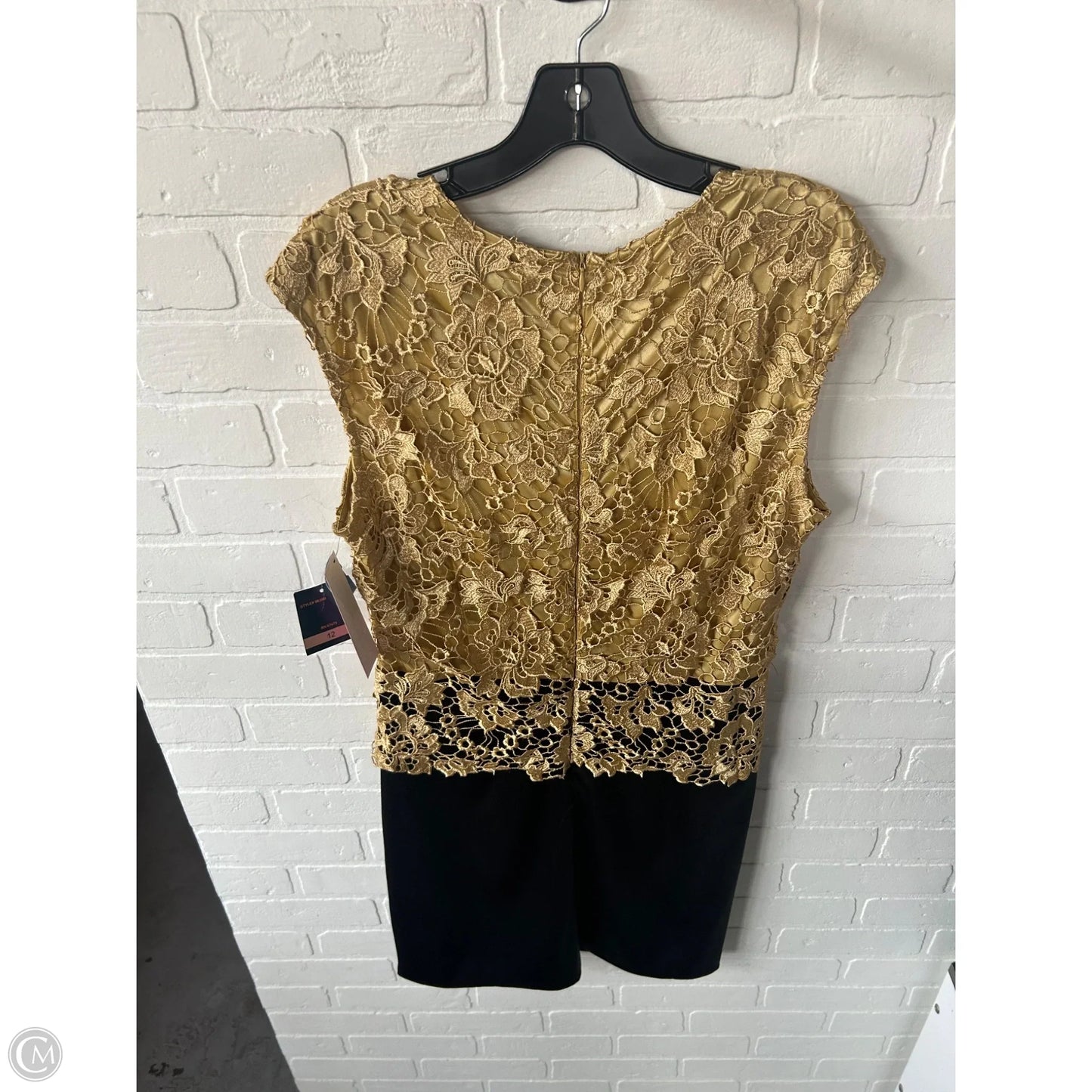 Dress Casual Midi By Just Taylor In Black & Gold, Size: L