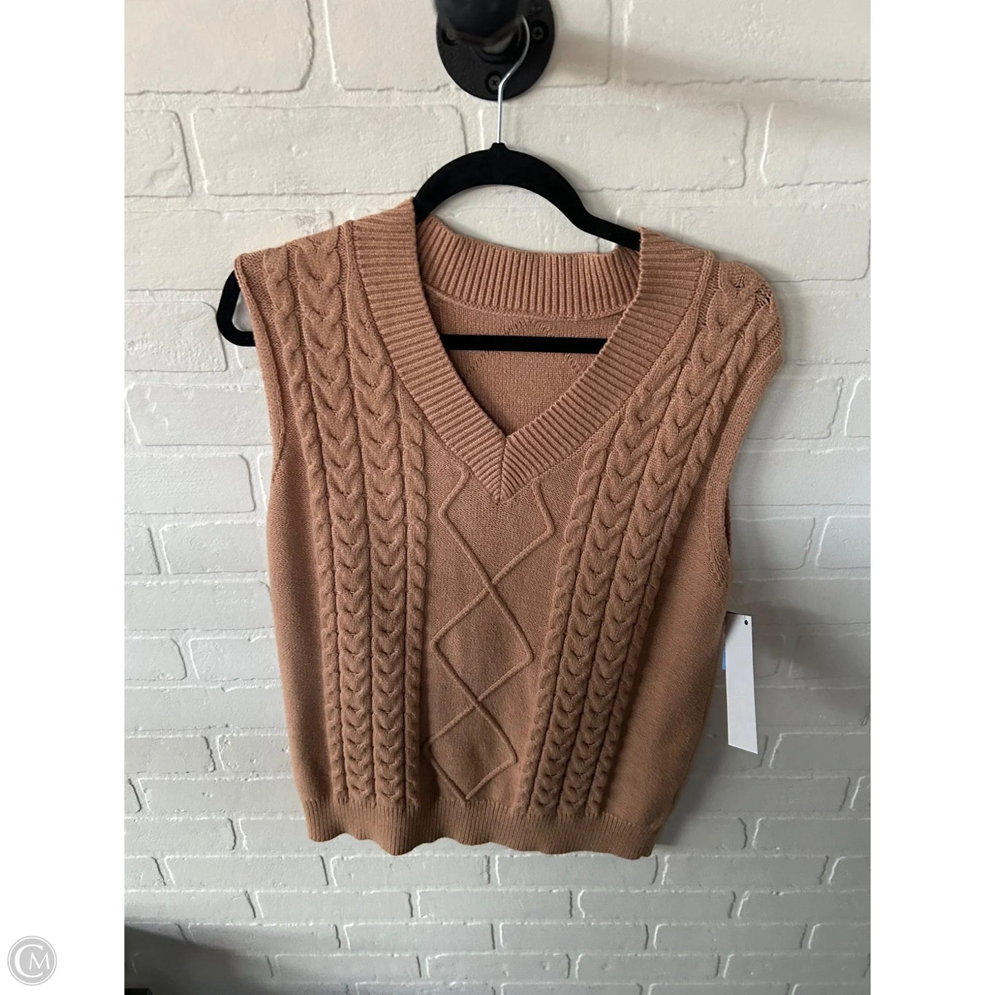 Vest Sweater By Clothes Mentor In Tan, Size: L
