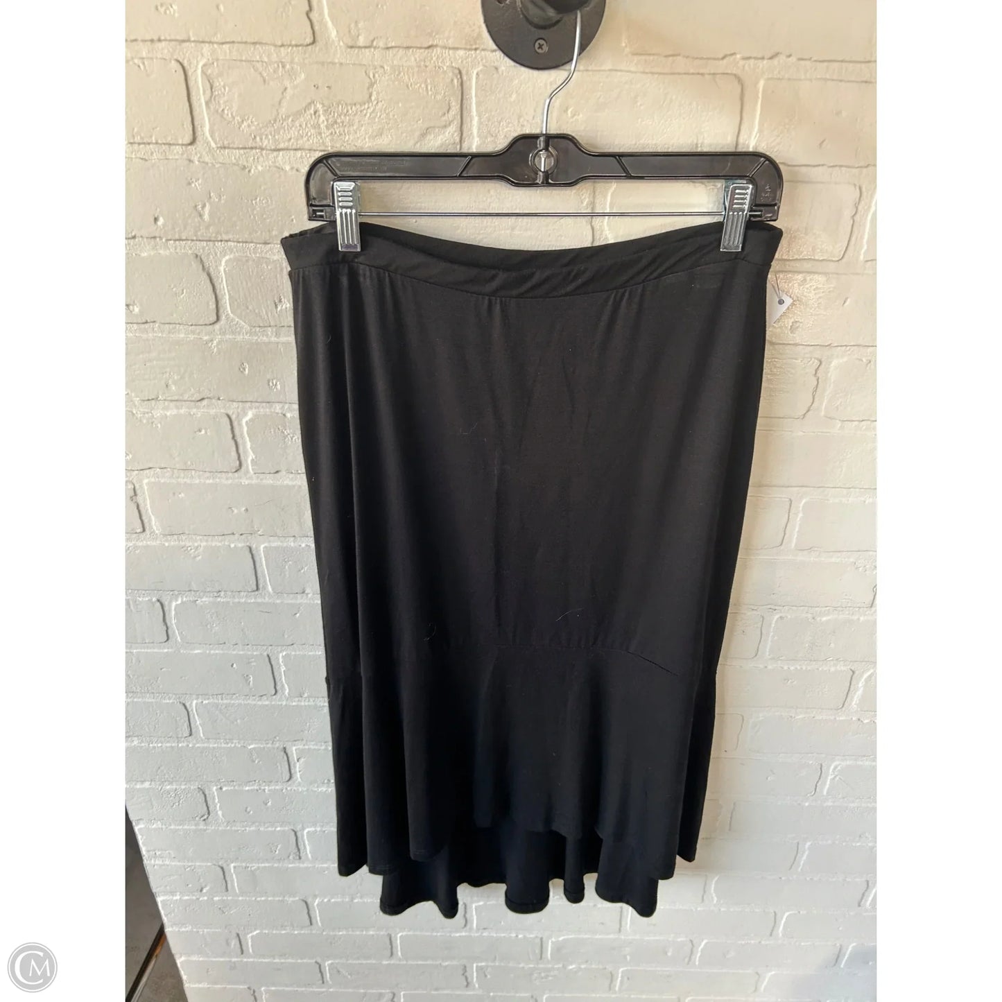 Skirt Midi By Clothes Mentor In Black, Size: 8