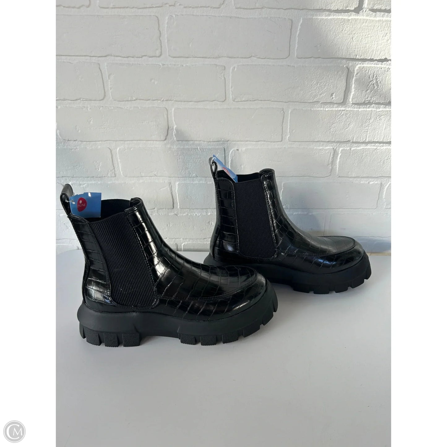 Boots Ankle Flats By Urban Outfitters In Black, Size: 9