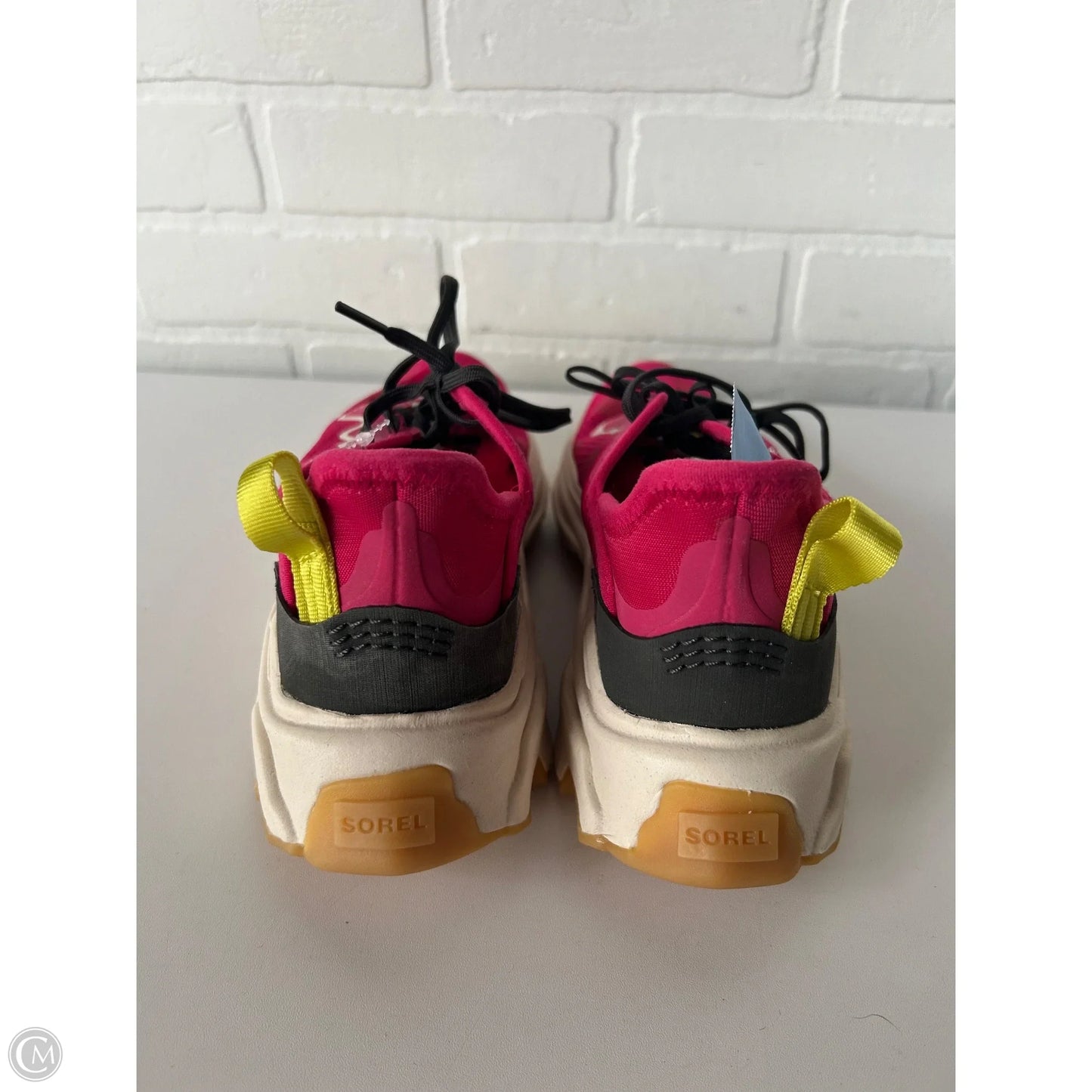 Shoes Sneakers By Sorel In Pink, Size: 7