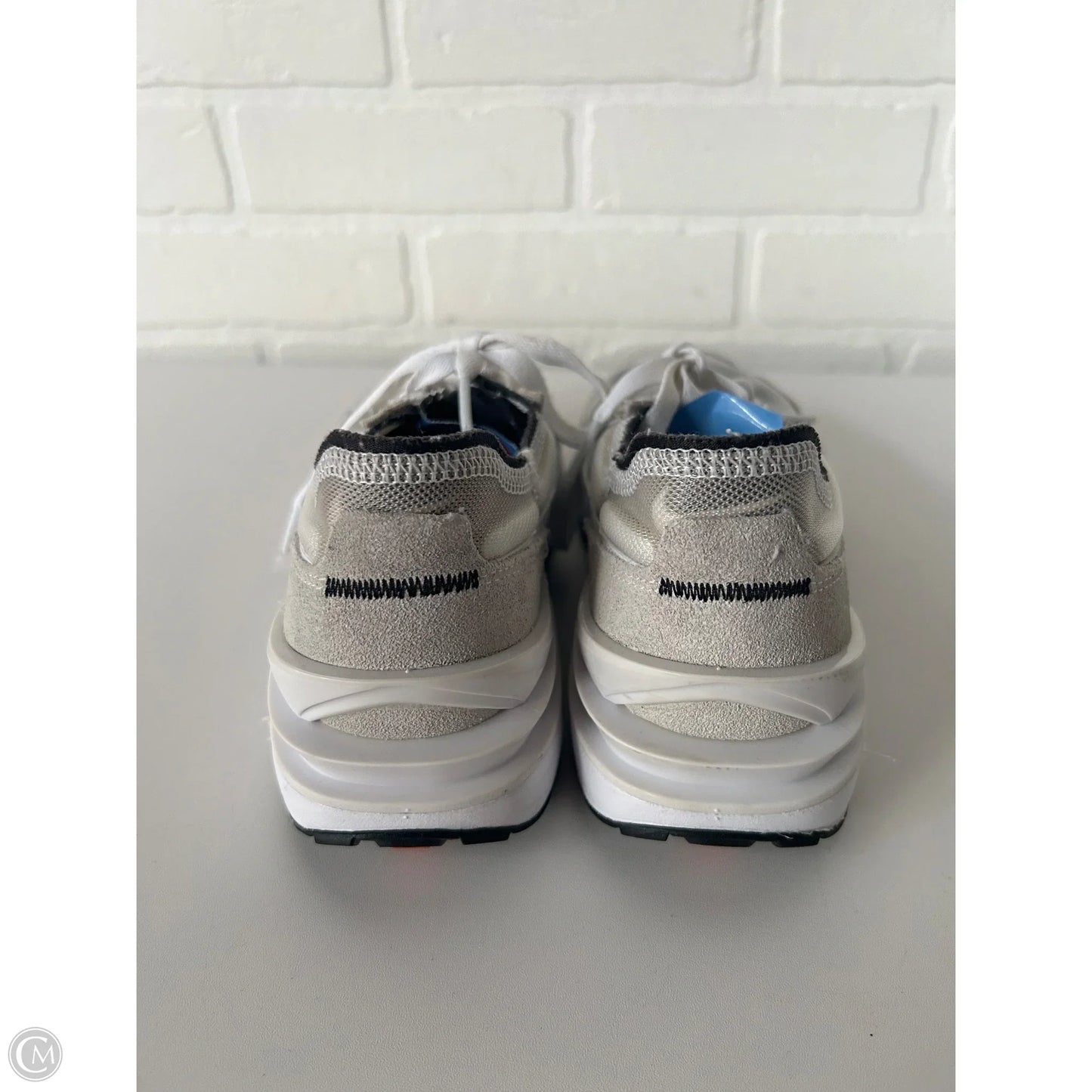 Shoes Athletic By Nike In White, Size: 8.5