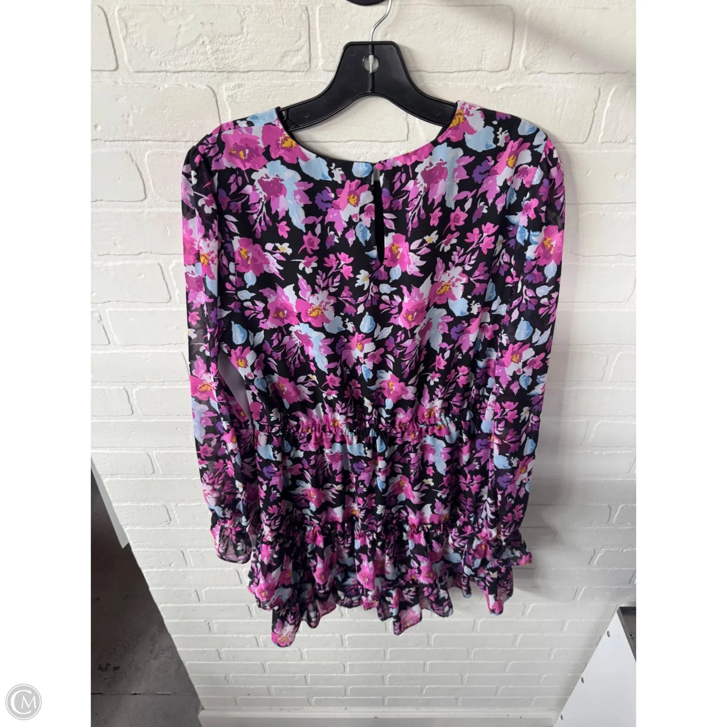 Dress Casual Short By Bar Iii In Black & Pink, Size: L