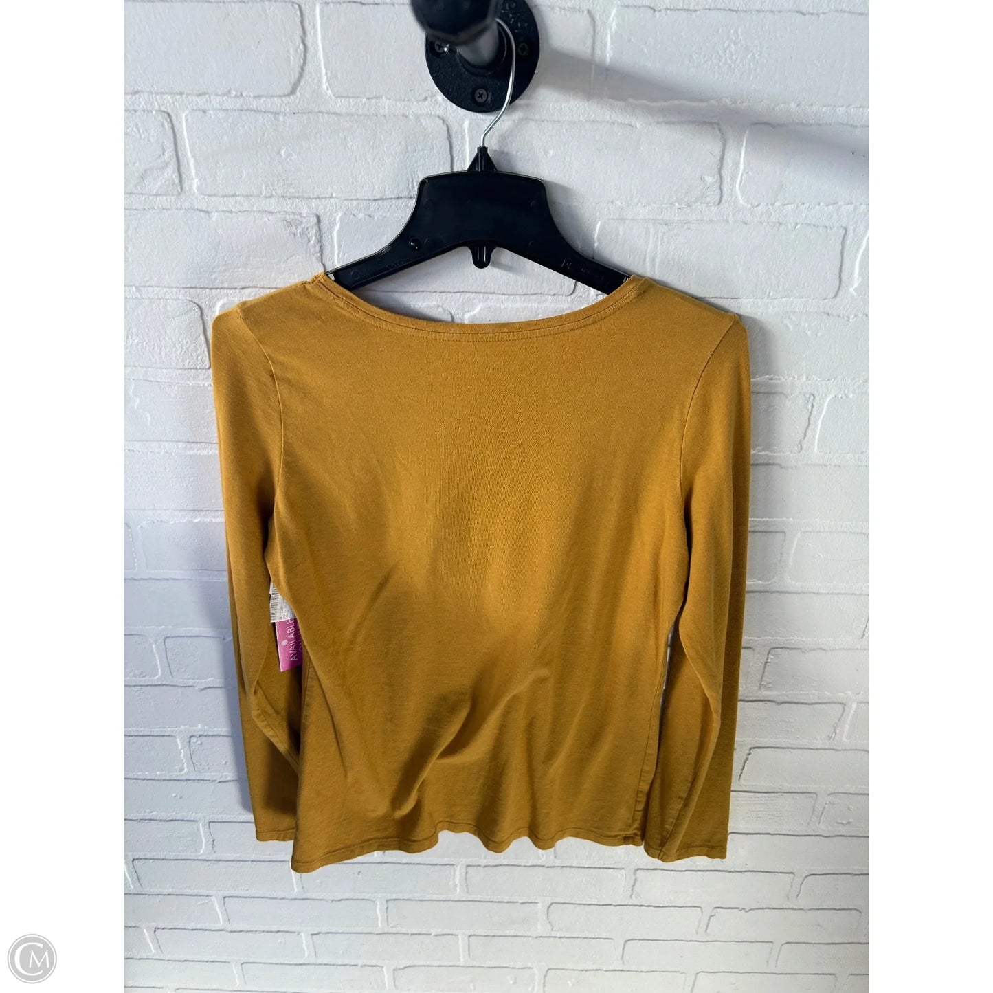 Top Long Sleeve Basic By Tahari In Yellow, Size: L