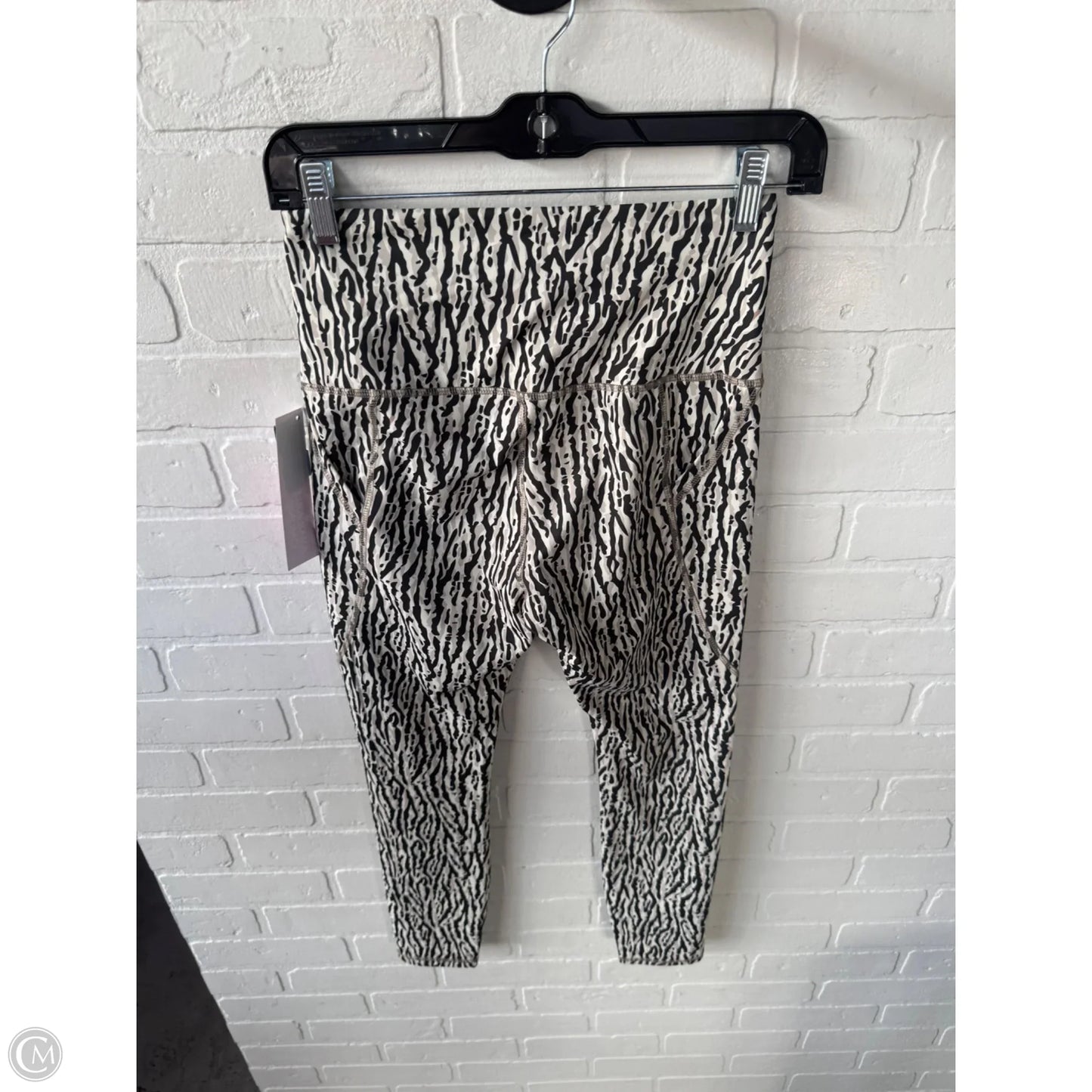 Athletic Leggings By Move Theology In Black & Cream, Size: 4