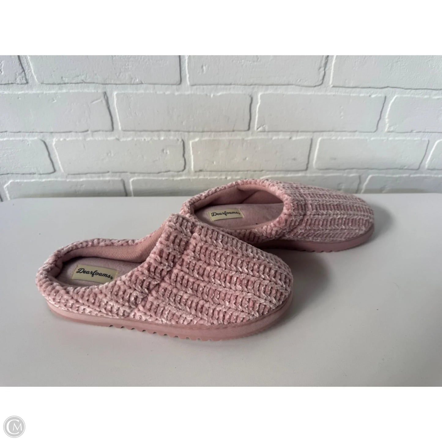 Slippers By Clothes Mentor In Pink, Size: 7