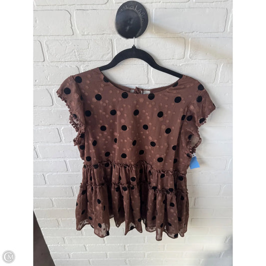 Top Short Sleeve By Thml In Brown, Size: M
