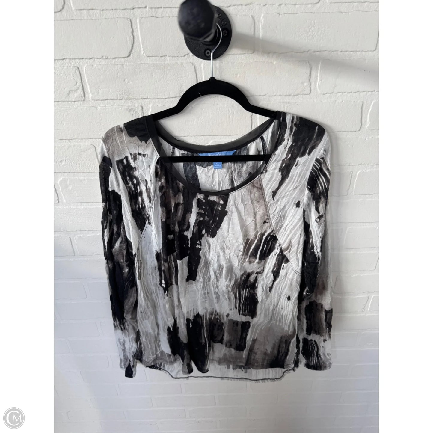 Top Long Sleeve By Simply Vera In Black & White, Size: Xl