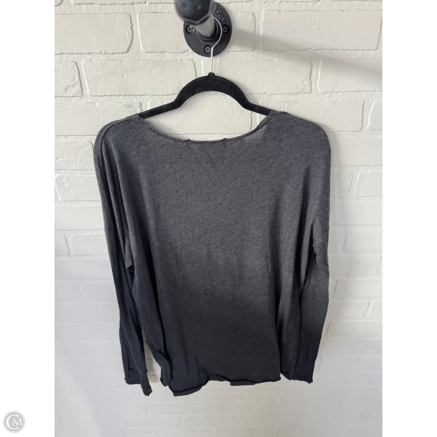 Top Long Sleeve By We The Free In Grey, Size: M