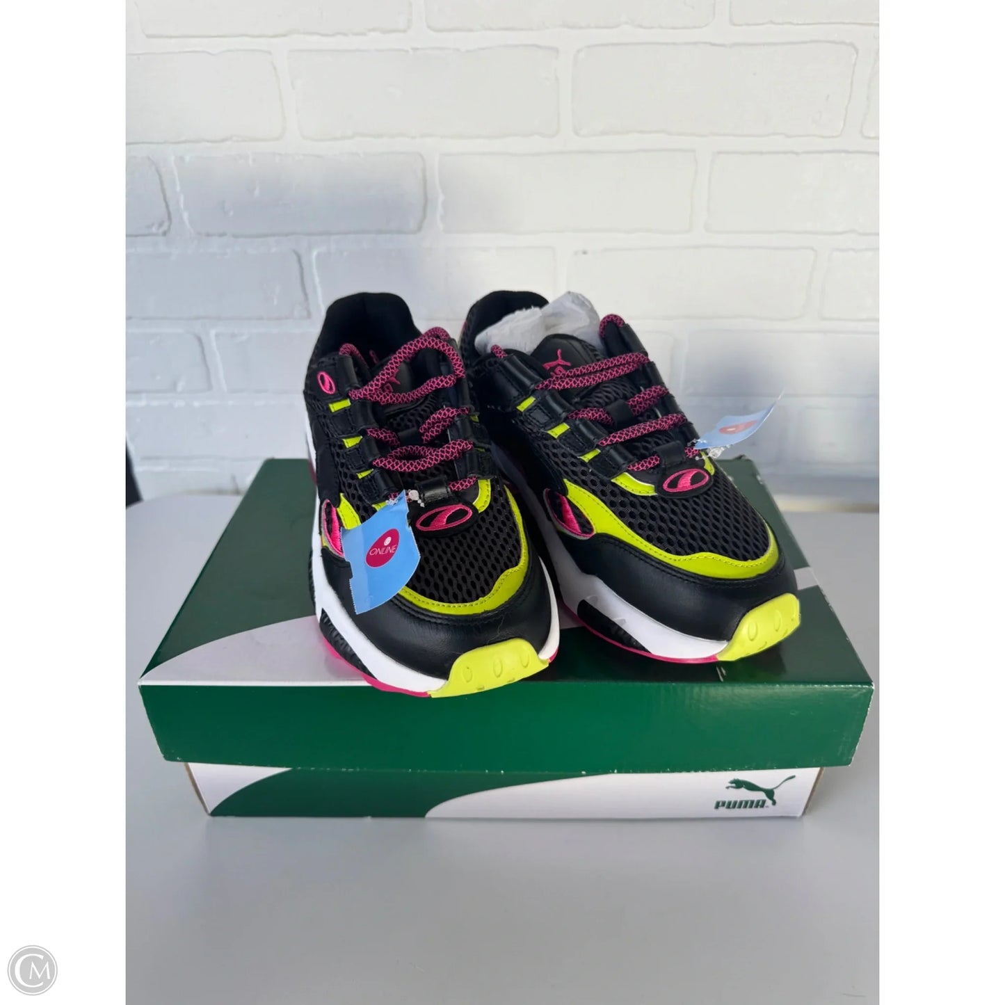 Shoes Athletic By Puma In Black & Pink, Size: 8