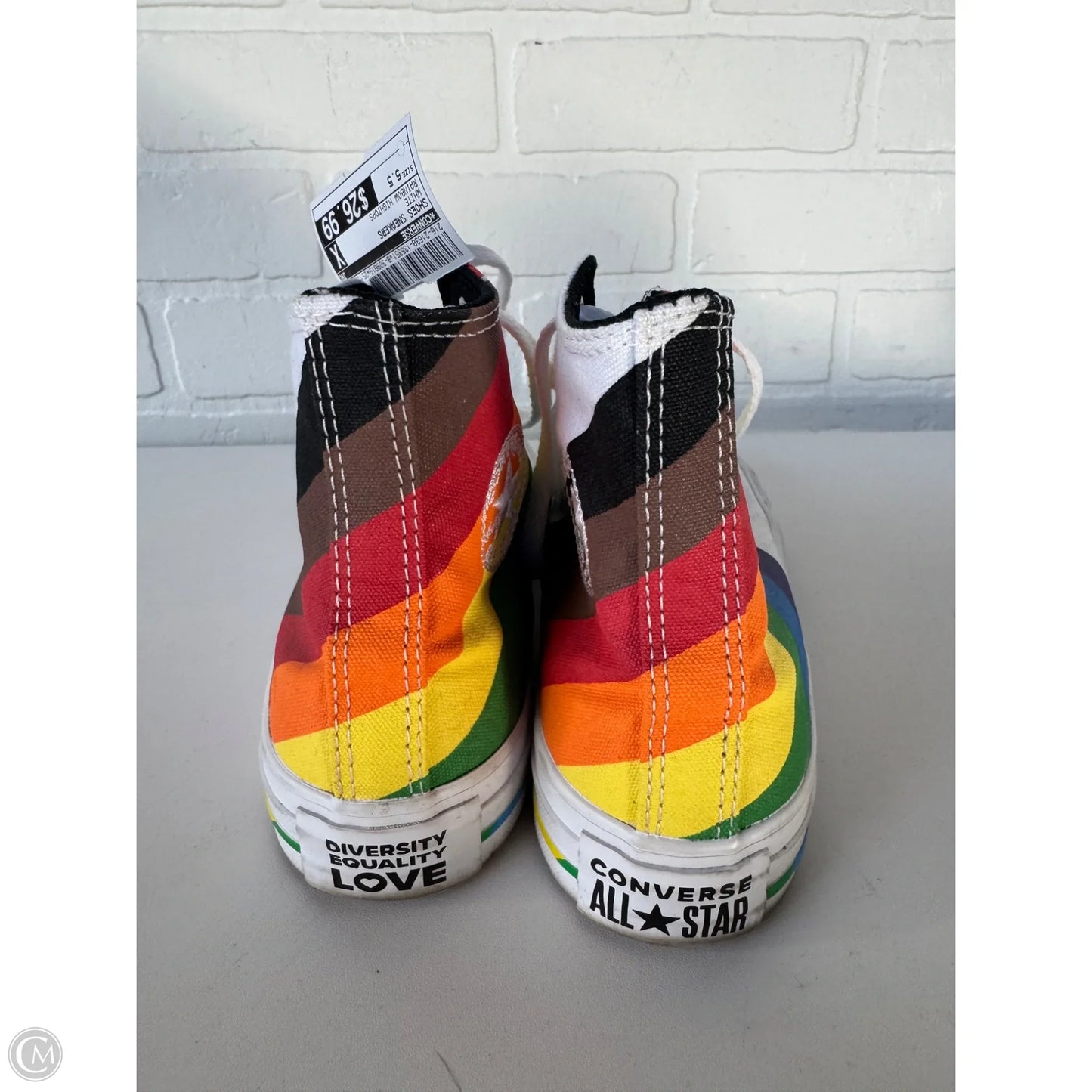 Shoes Sneakers By Converse In White, Size: 5.5