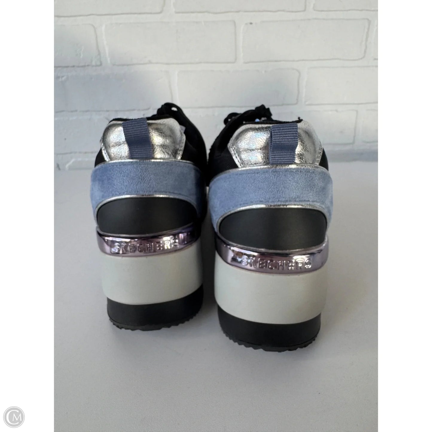 Shoes Sneakers By Skechers In Black & Blue, Size: 6.5