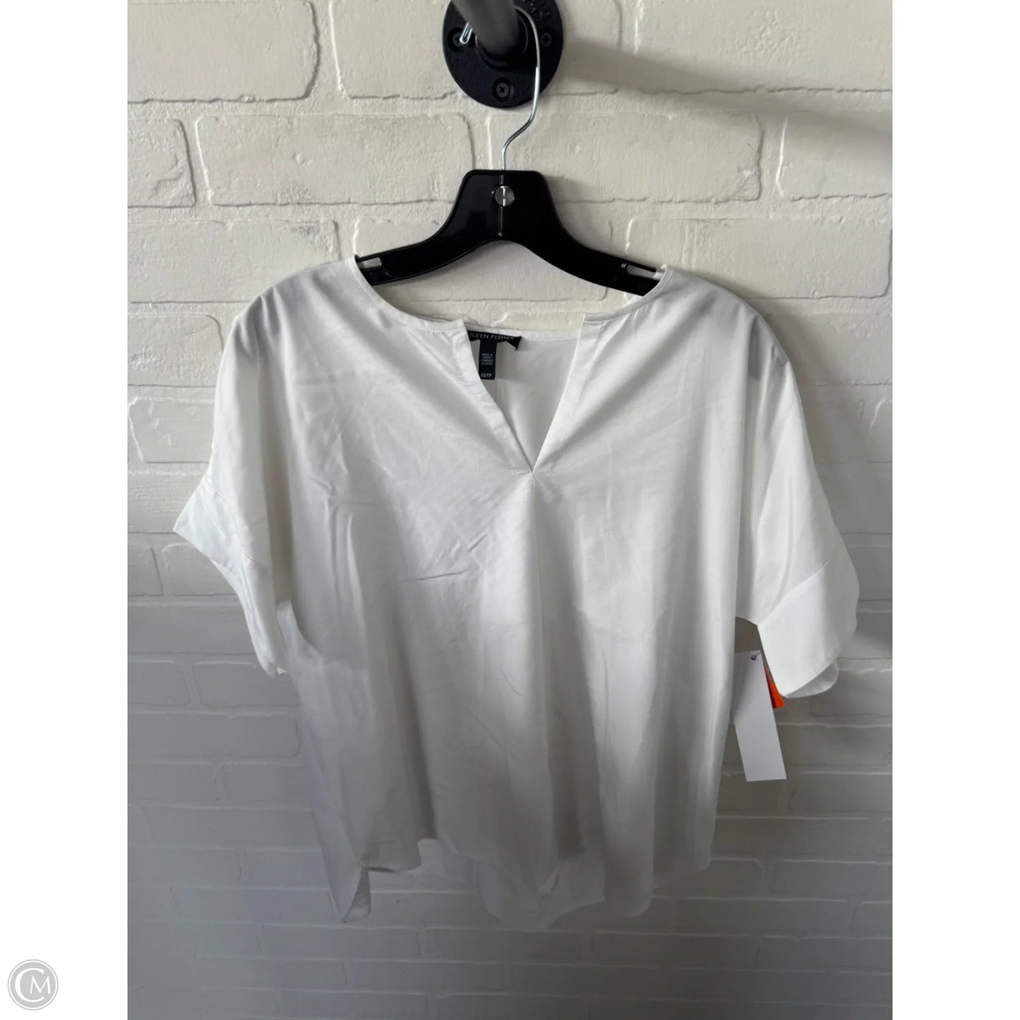 Top Short Sleeve By Eileen Fisher In White, Size: Xs