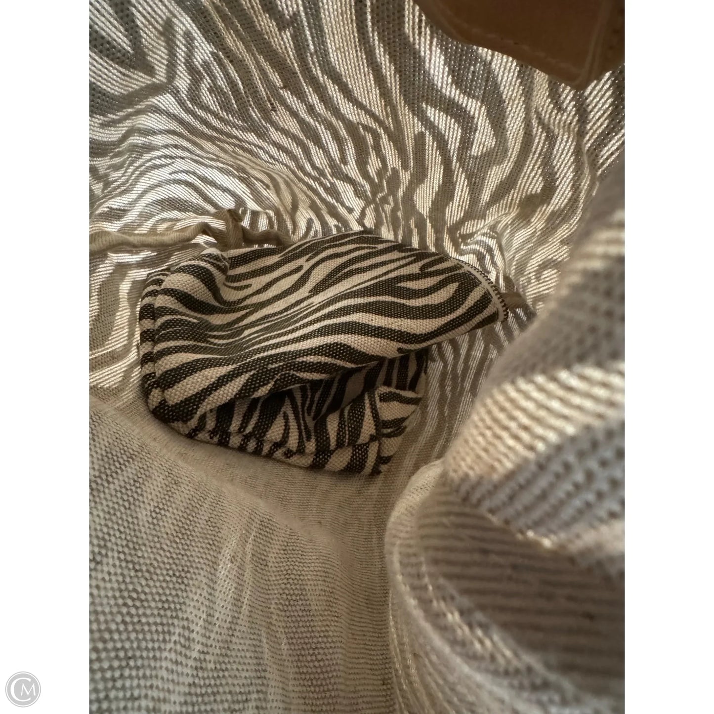 Tote By Clothes Mentor, Size: Small