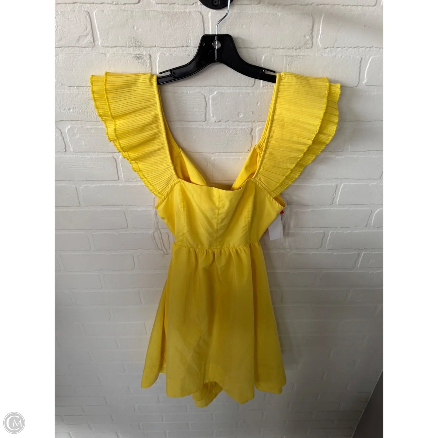 Dress Casual Short By Entro In Yellow, Size: M