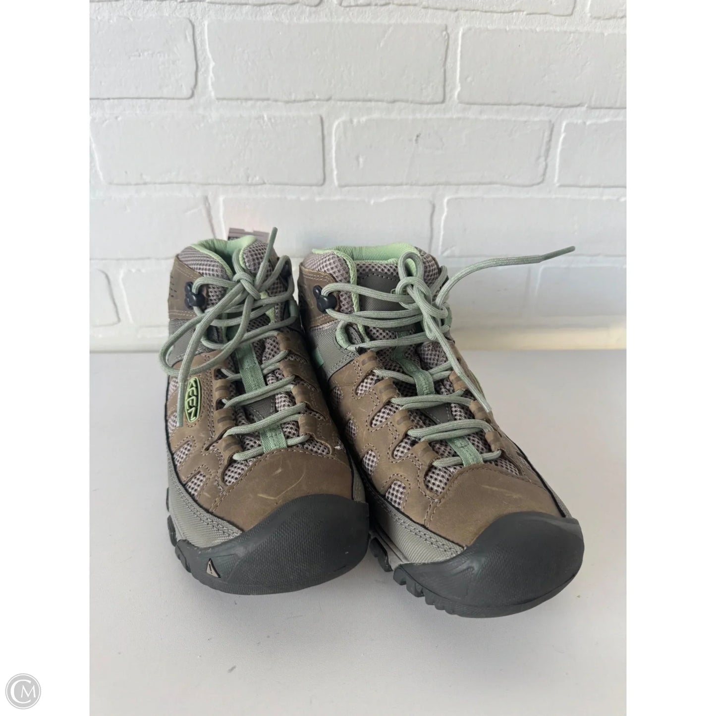 Shoes Hiking By Keen In Green, Size: 8